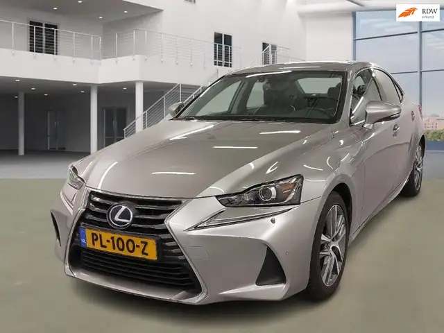 Lexus IS 300 300h Hybrid Business Line