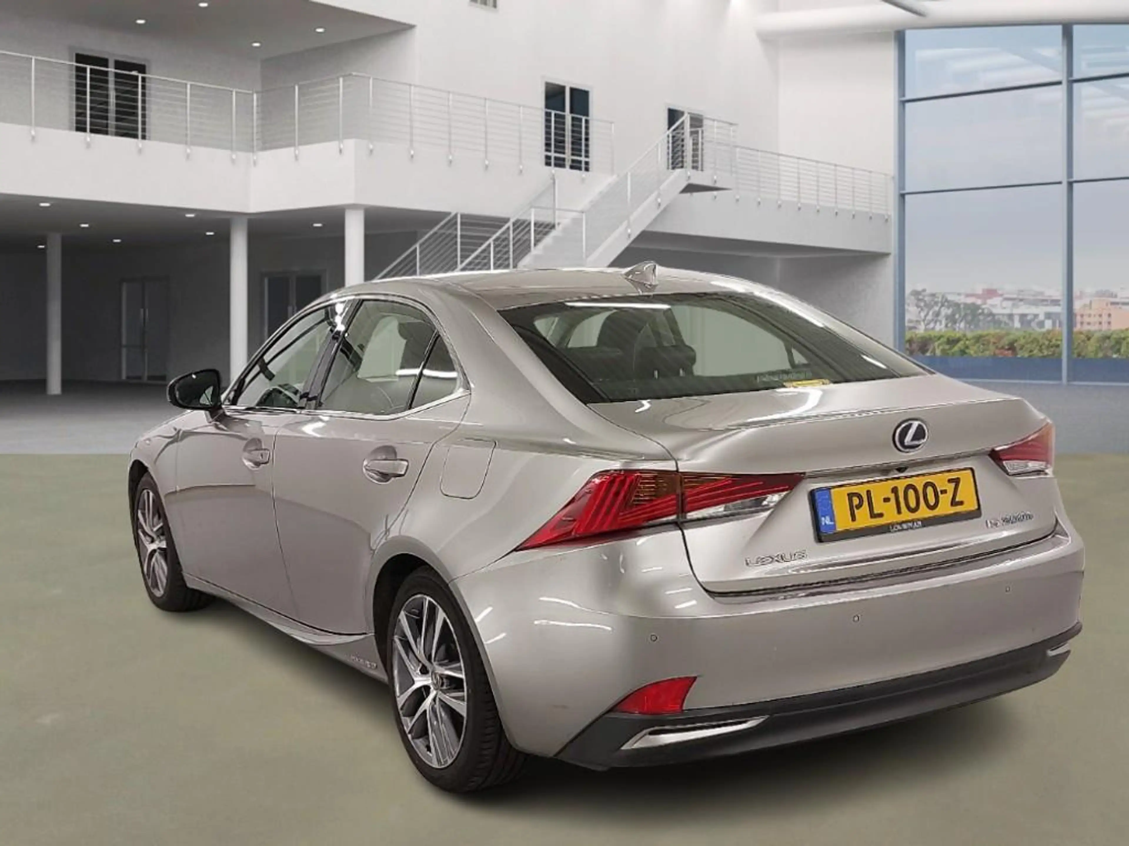 Lexus IS 300 300h Hybrid Business Line — photo 6
