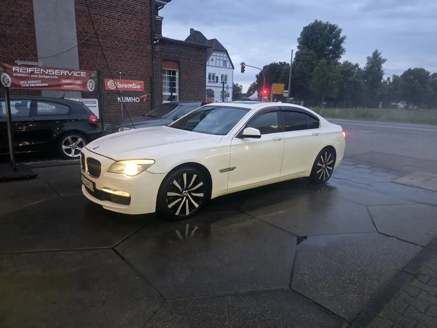 BMW 740 740d - 1
