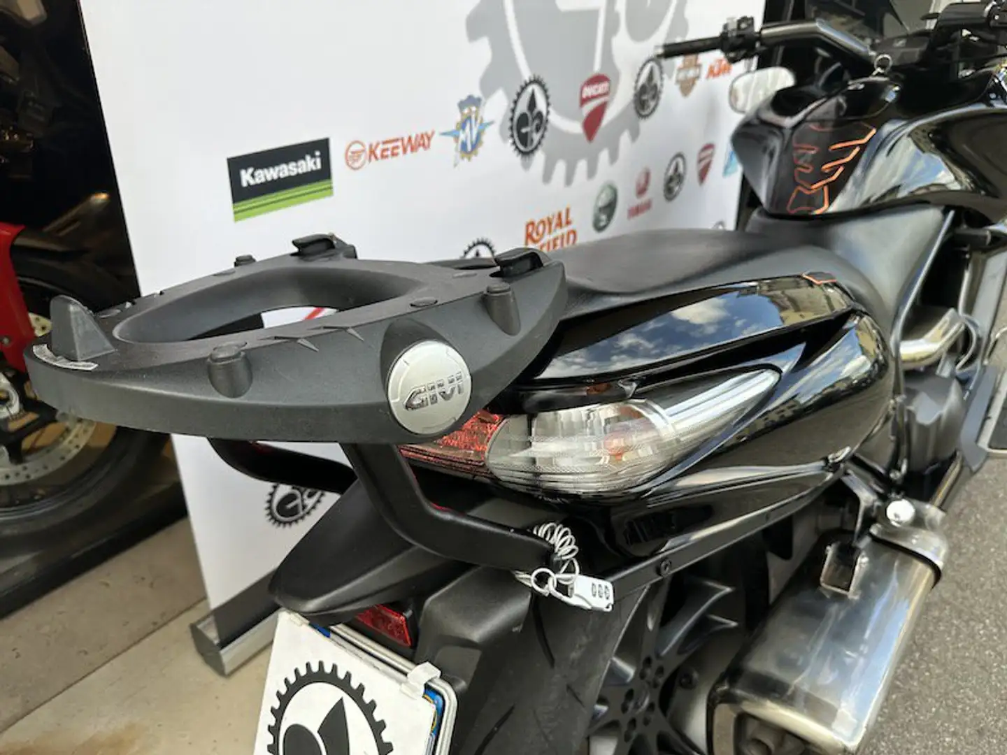 Honda DN-01 - 2