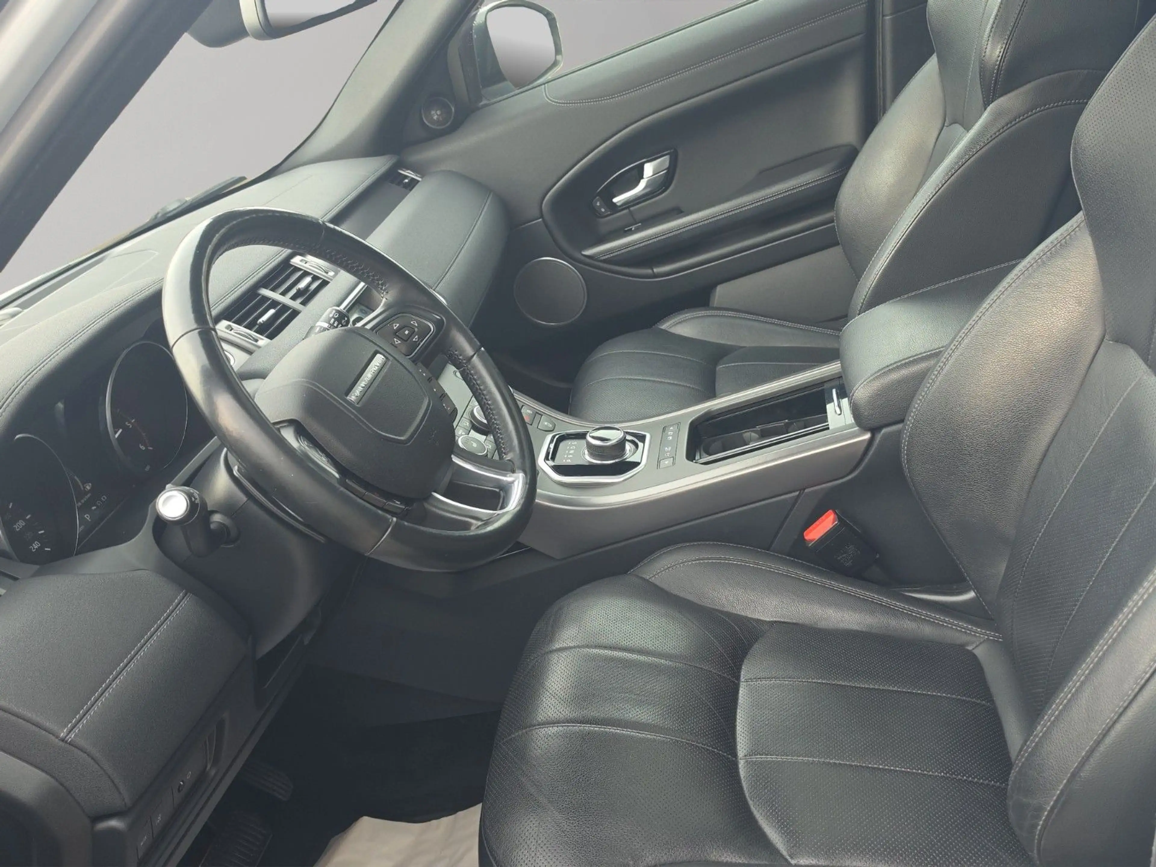 Land Rover Range Rover Evoque SE Dynamic — photo 11