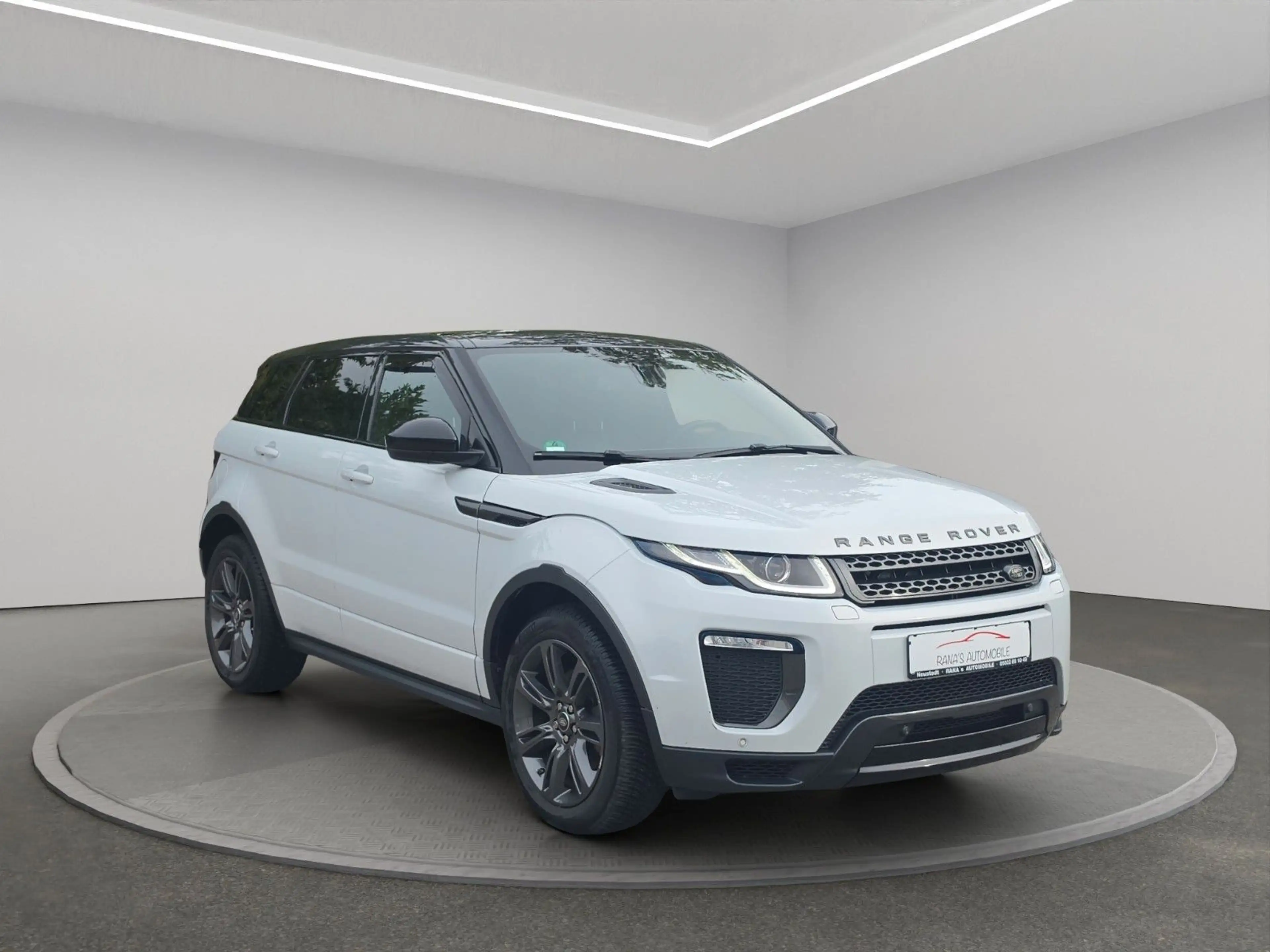 Land Rover Range Rover Evoque SE Dynamic — photo 2