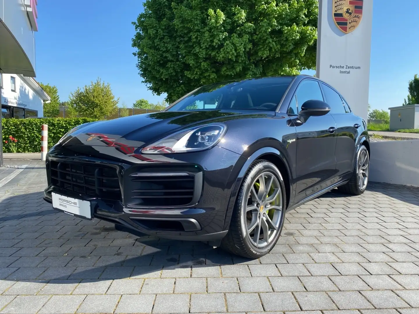 Porsche Cayenne E-Hybrid Coupe |Luftfederung |el. AHK Schwarz - 2