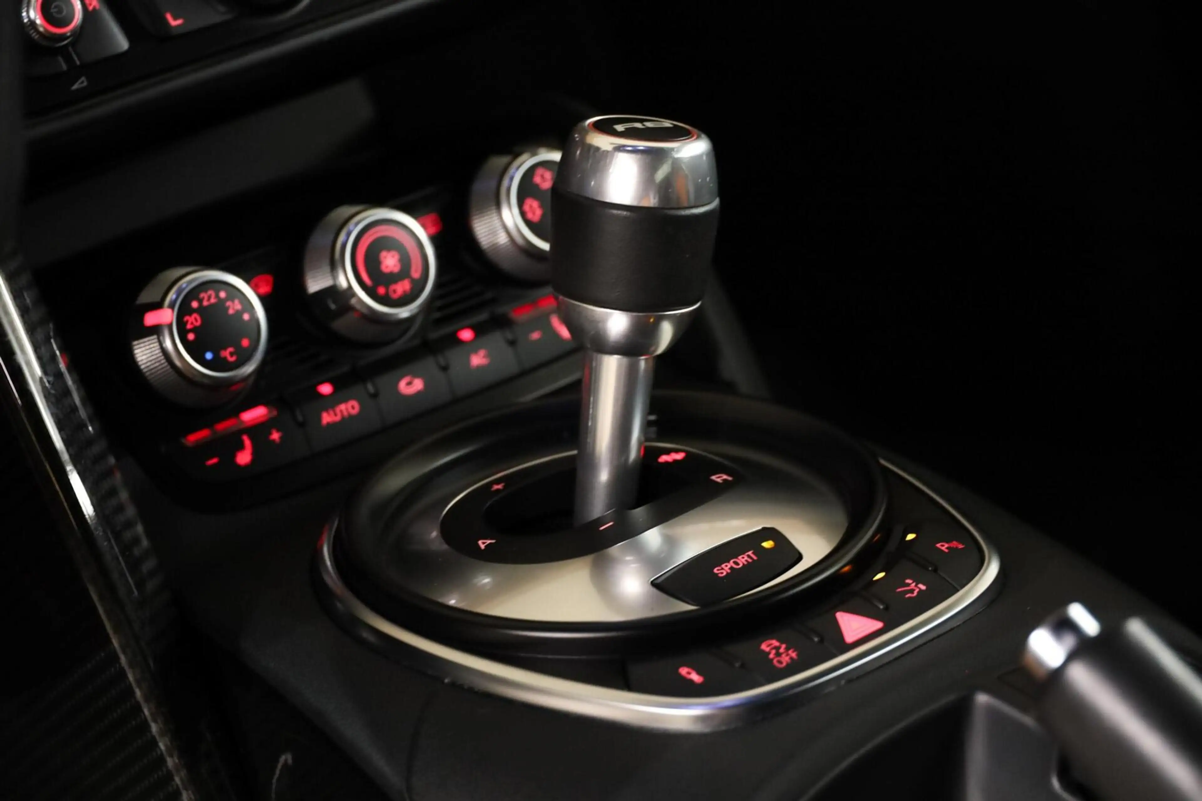 Audi R8 5.2 FSI quattro V10|Full Carbon|B&O Audio|Leder| — photo 18