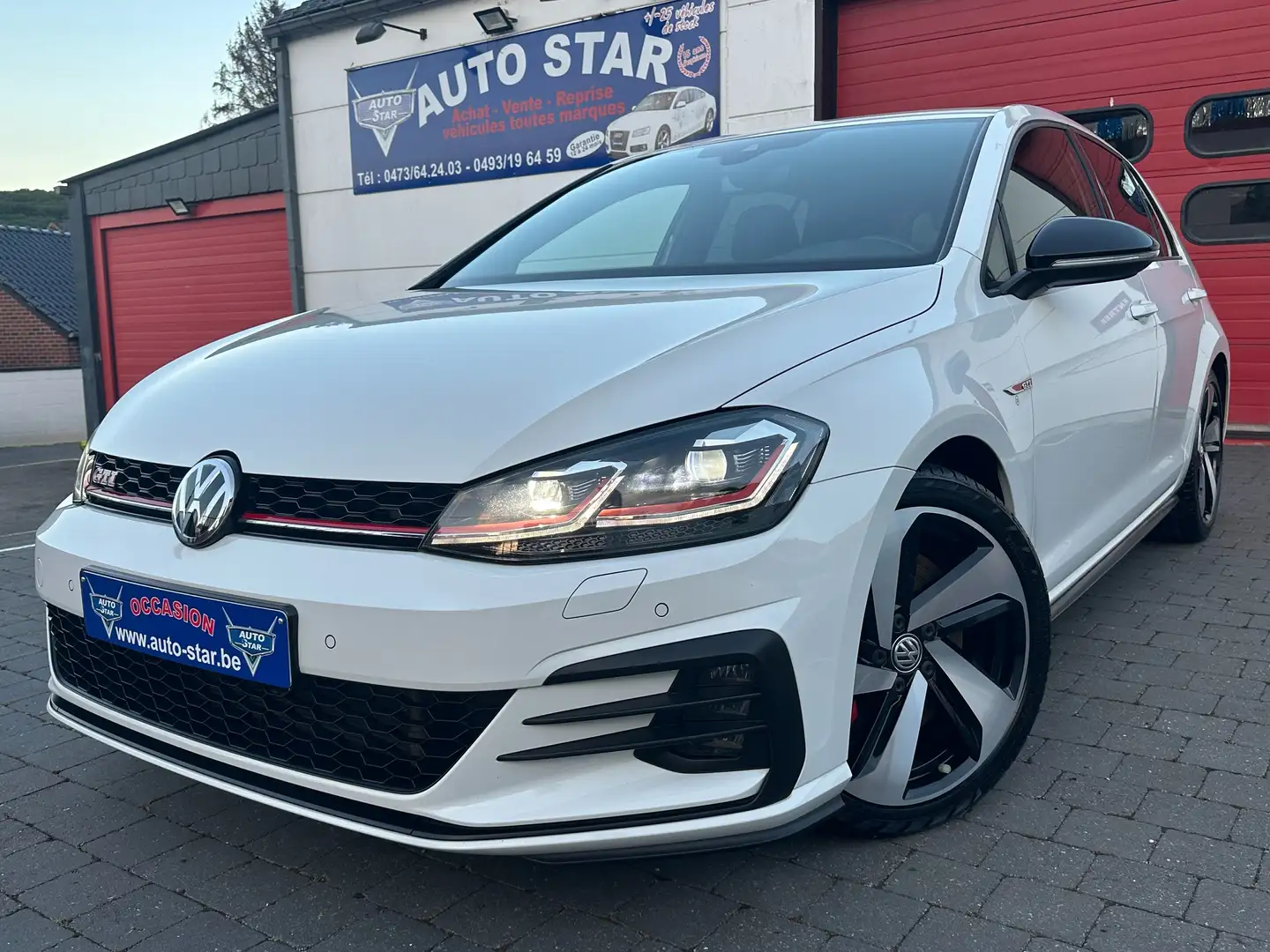 Volkswagen Golf GTI 2.0 7.5  SERIE PERFORMANCE OPTION COCKPIT EURO 6C Wit - 1