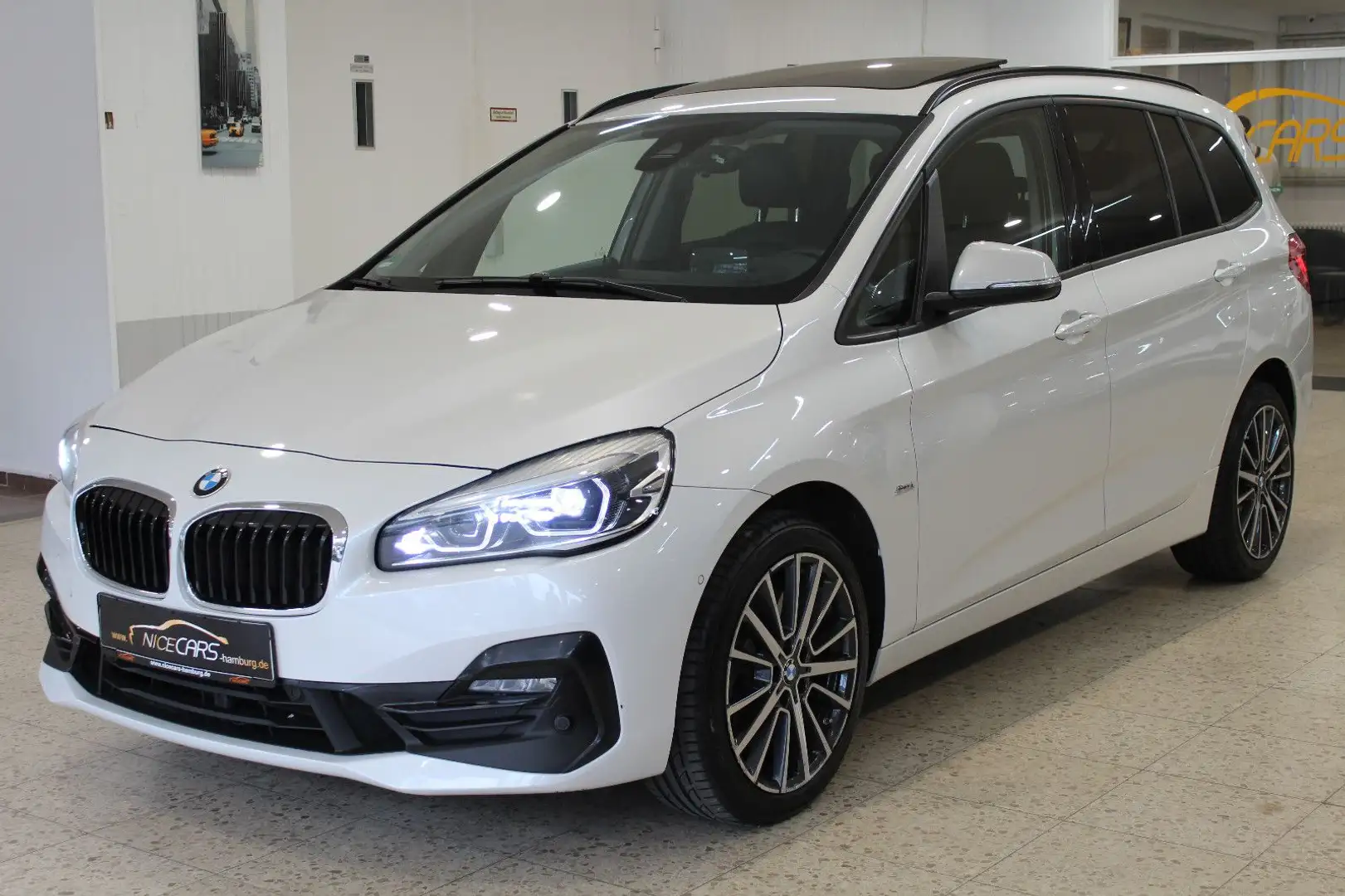 BMW 220 220d"Sport Line"Panorama"7-SITZE"HeadUpDisplay" Weiß - 2