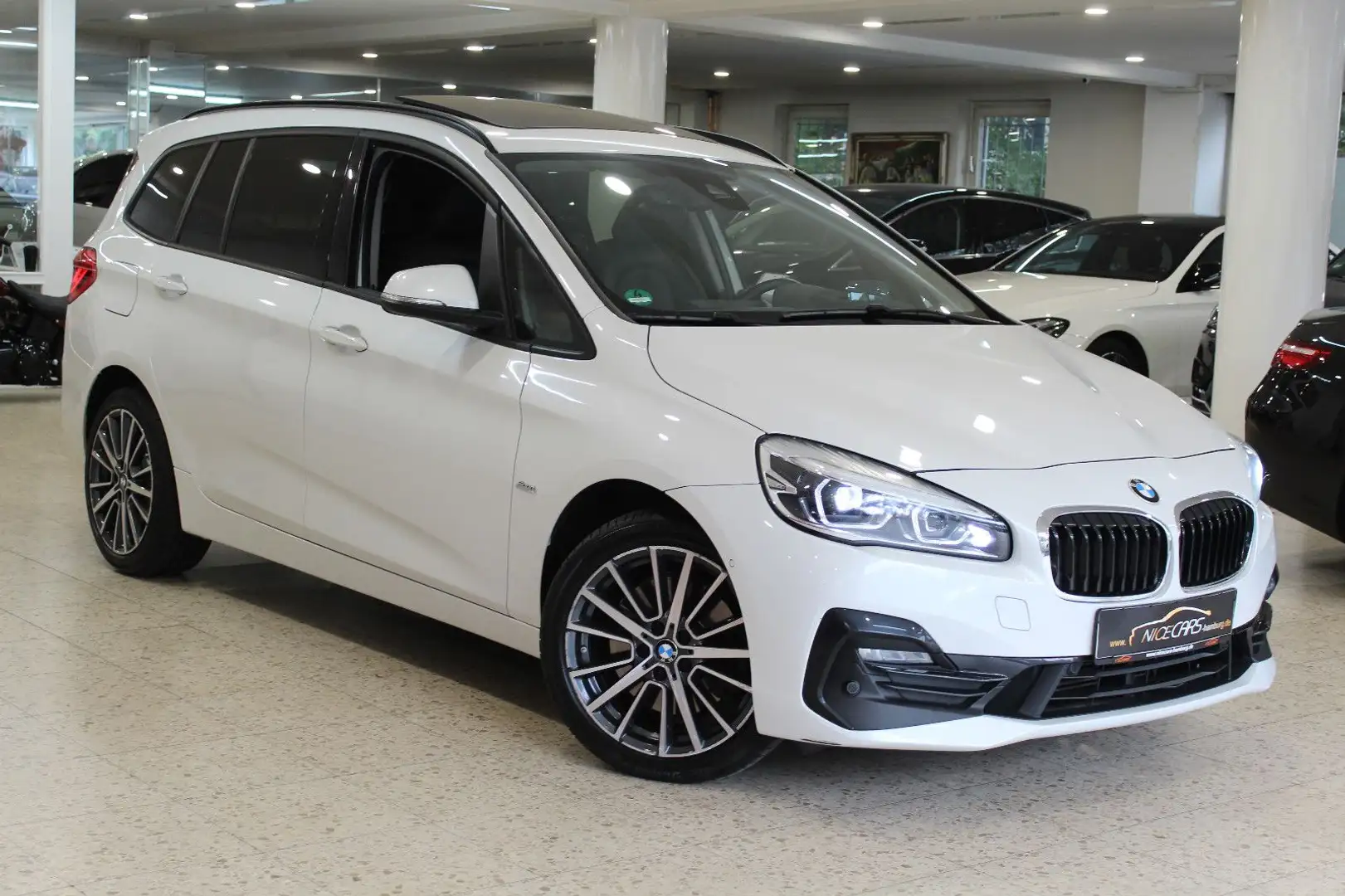 BMW 220 220d"Sport Line"Panorama"7-SITZE"HeadUpDisplay" Weiß - 1