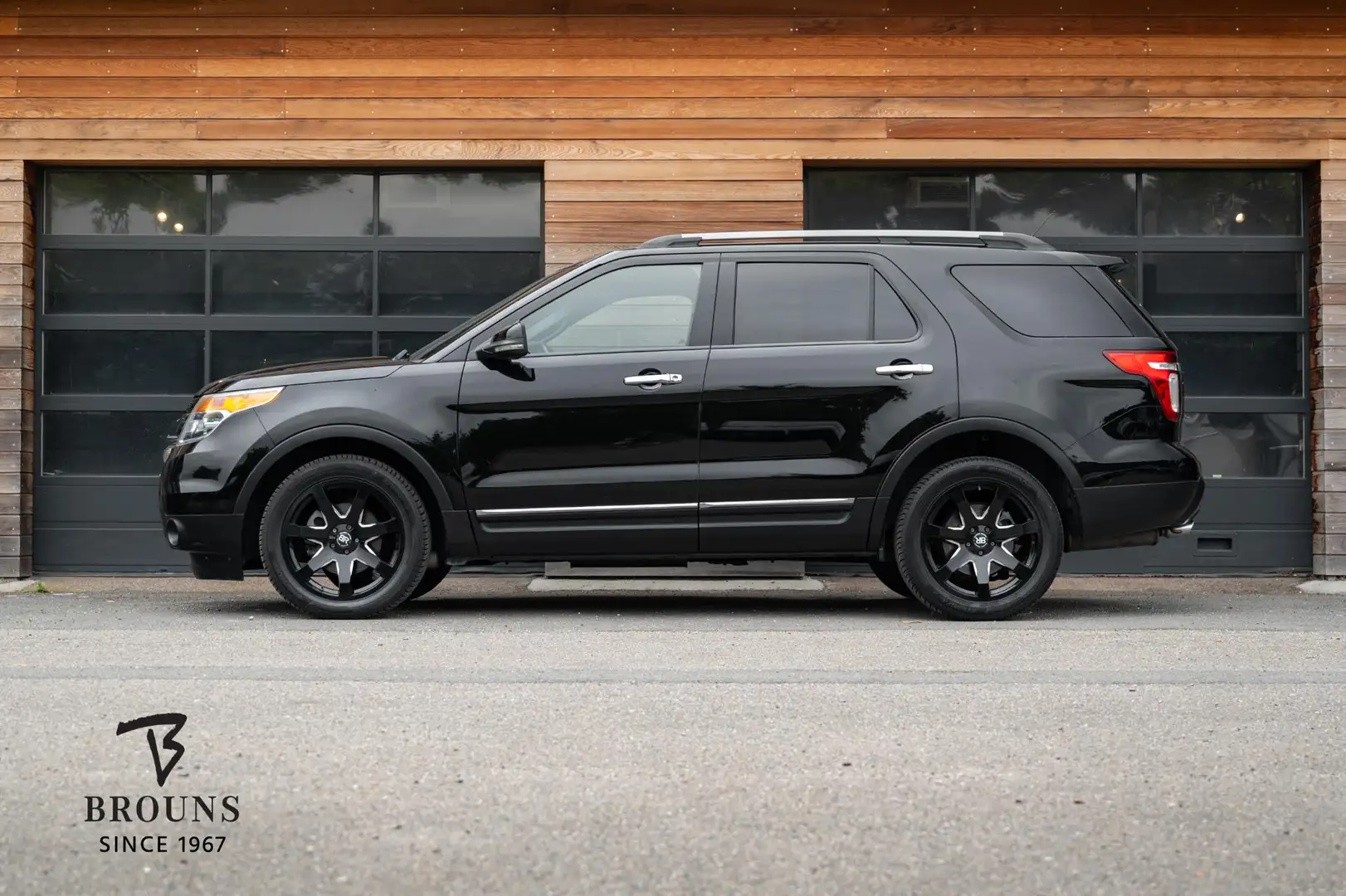 Ford Explorer 3.5 V6 4WD | 7p | Camera | Nero - 2