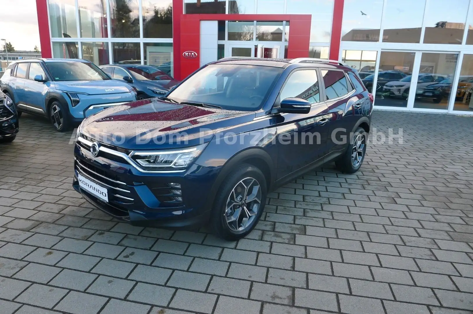 KGM Korando 1,5T GDI AT 2WD Spezial Ultra Modrá - 1