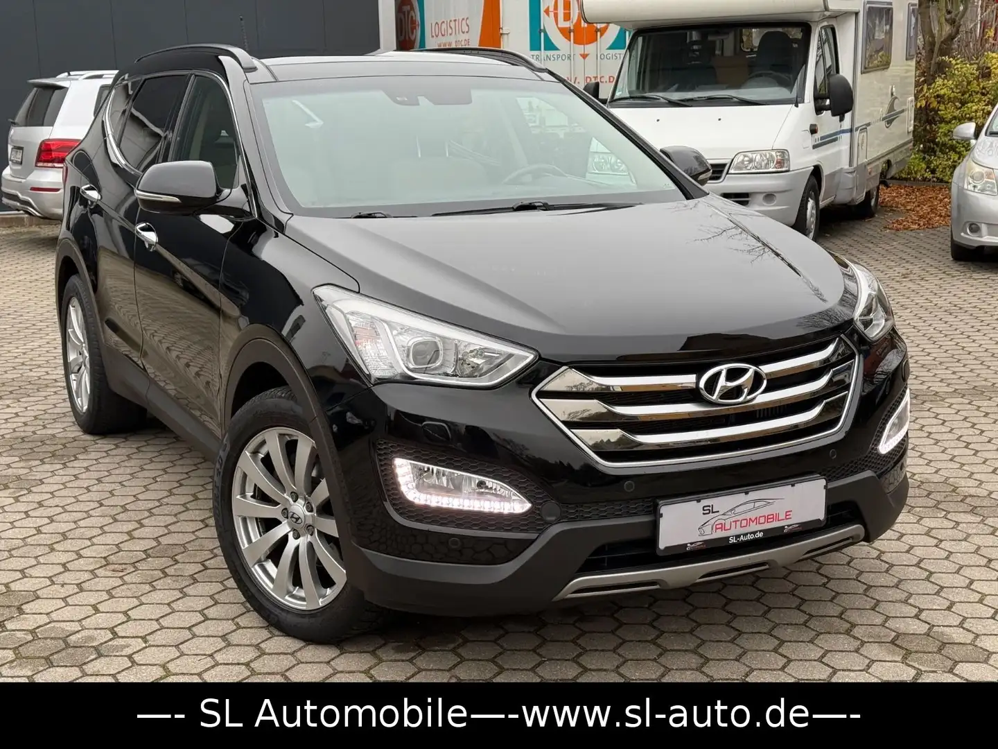 Hyundai SANTA FE Premium Aut. Leder Navi Kam Pano Schwarz - 1