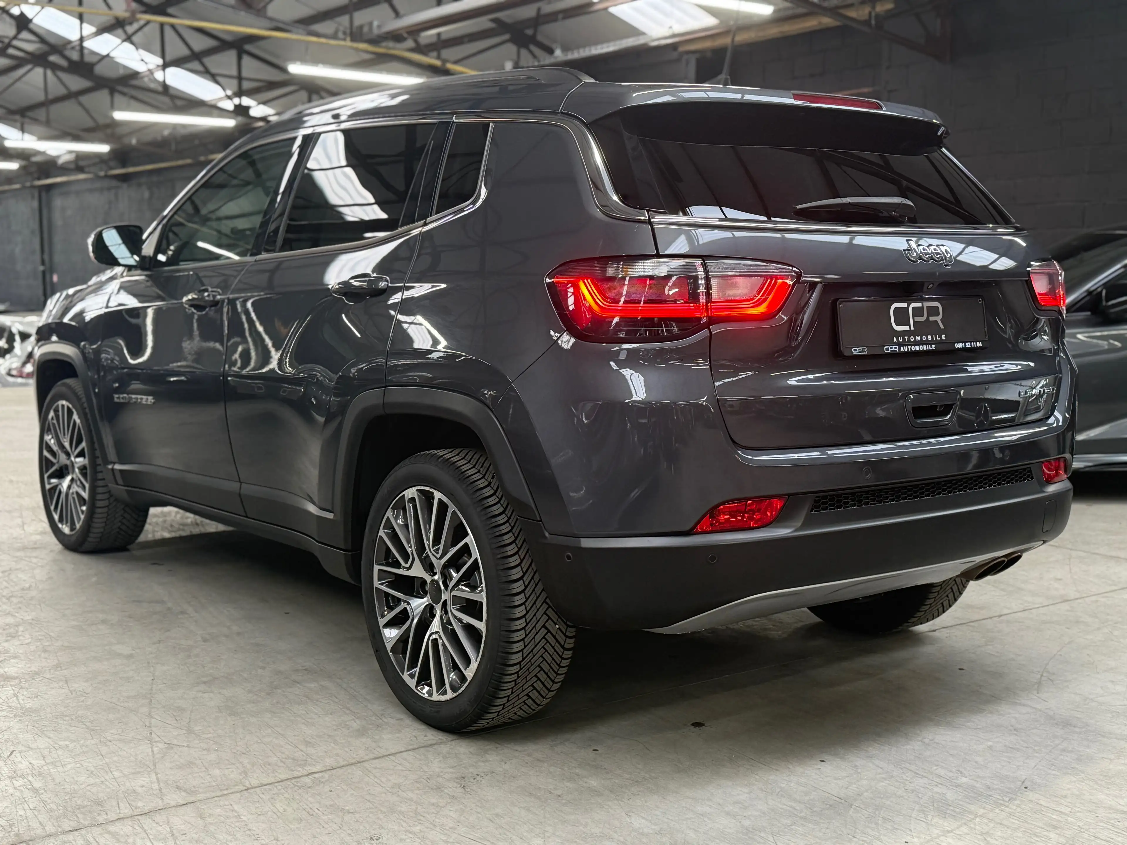Jeep Compass 1.3 i Turbo 4x2 * NEW MODEL * COCKPIT * PANO * GPS * CAMERA * — photo 6