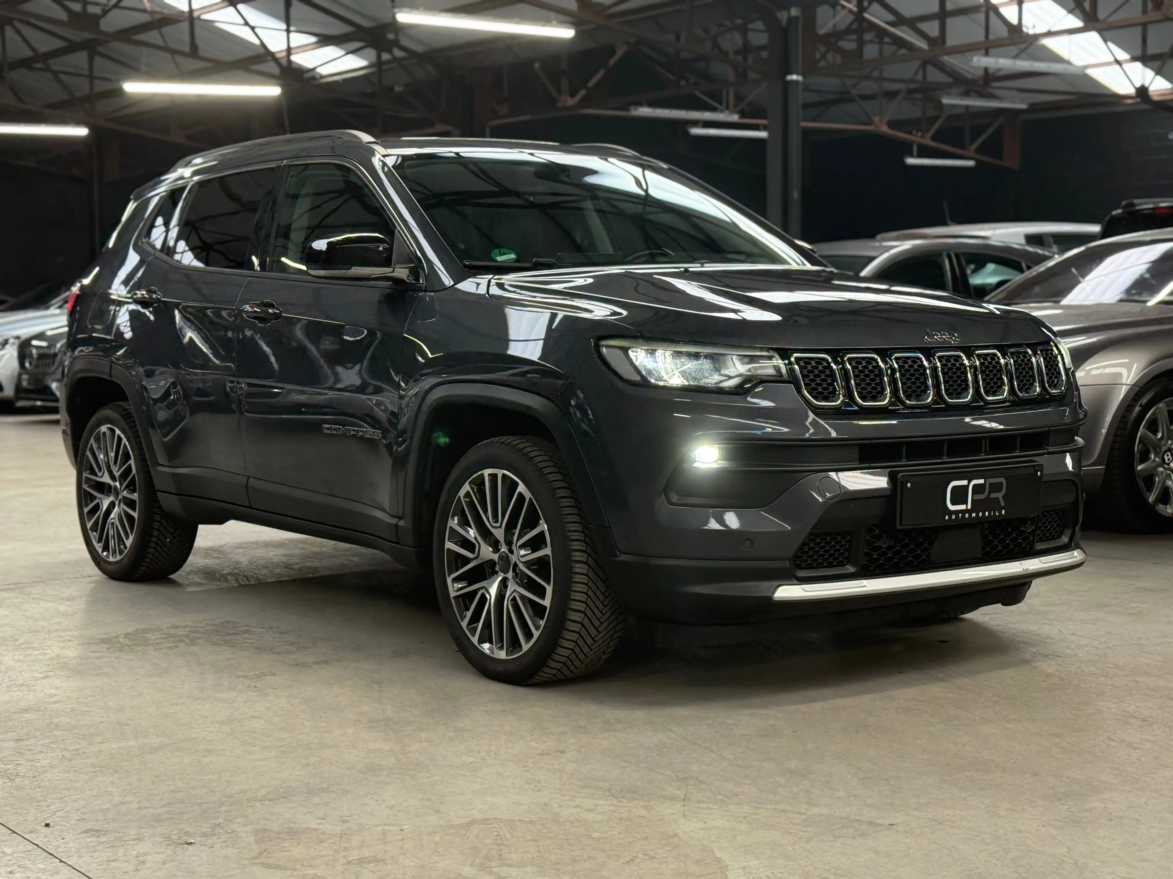 Jeep Compass 1.3 i Turbo 4x2 * NEW MODEL * COCKPIT * PANO * GPS * CAMERA * — photo 3