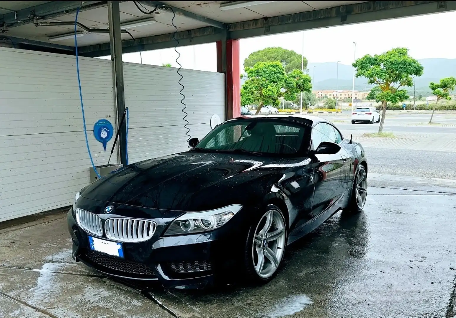 BMW Z4 28i - 1