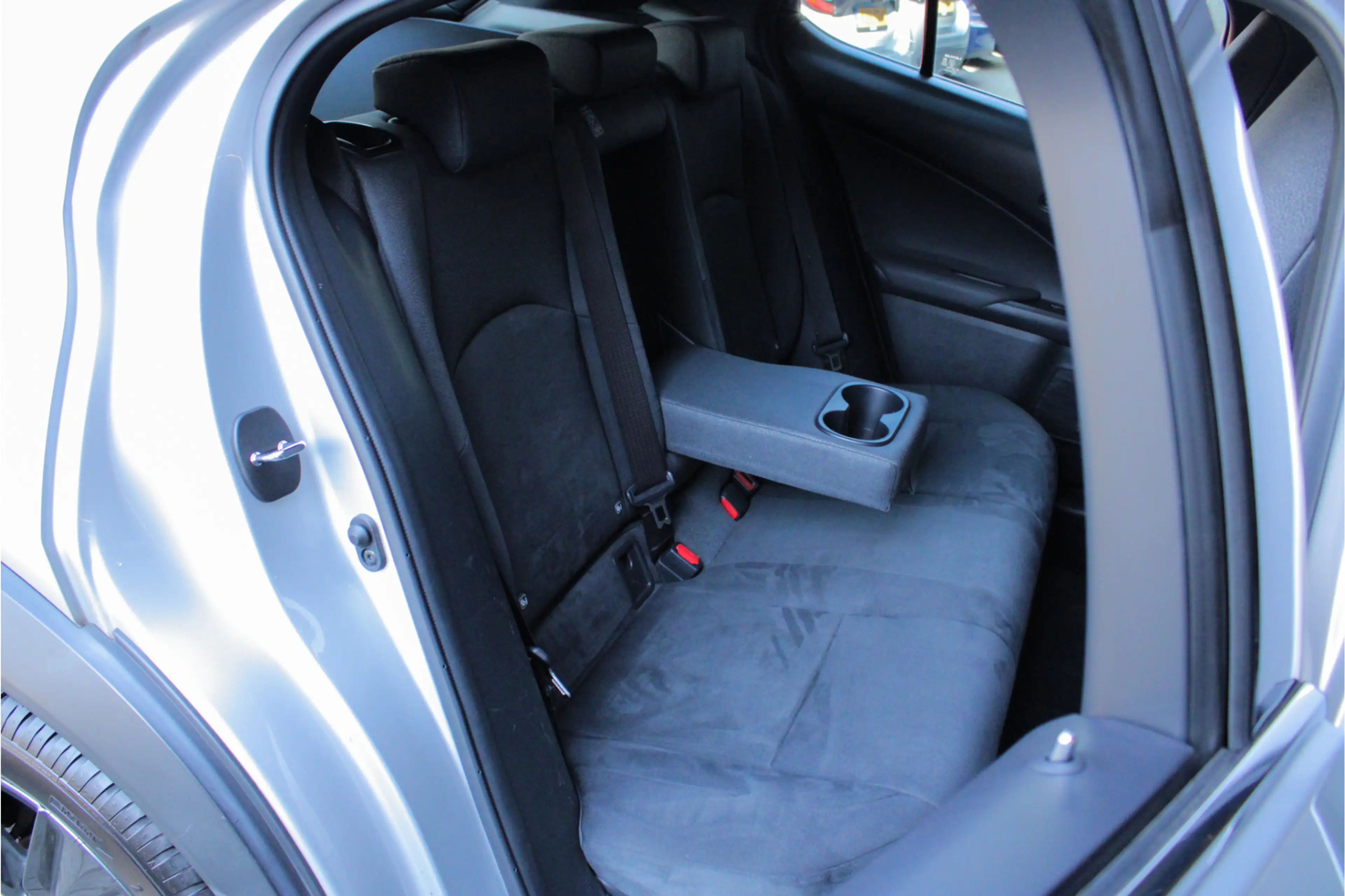 Lexus UX 250h Business Line — photo 43