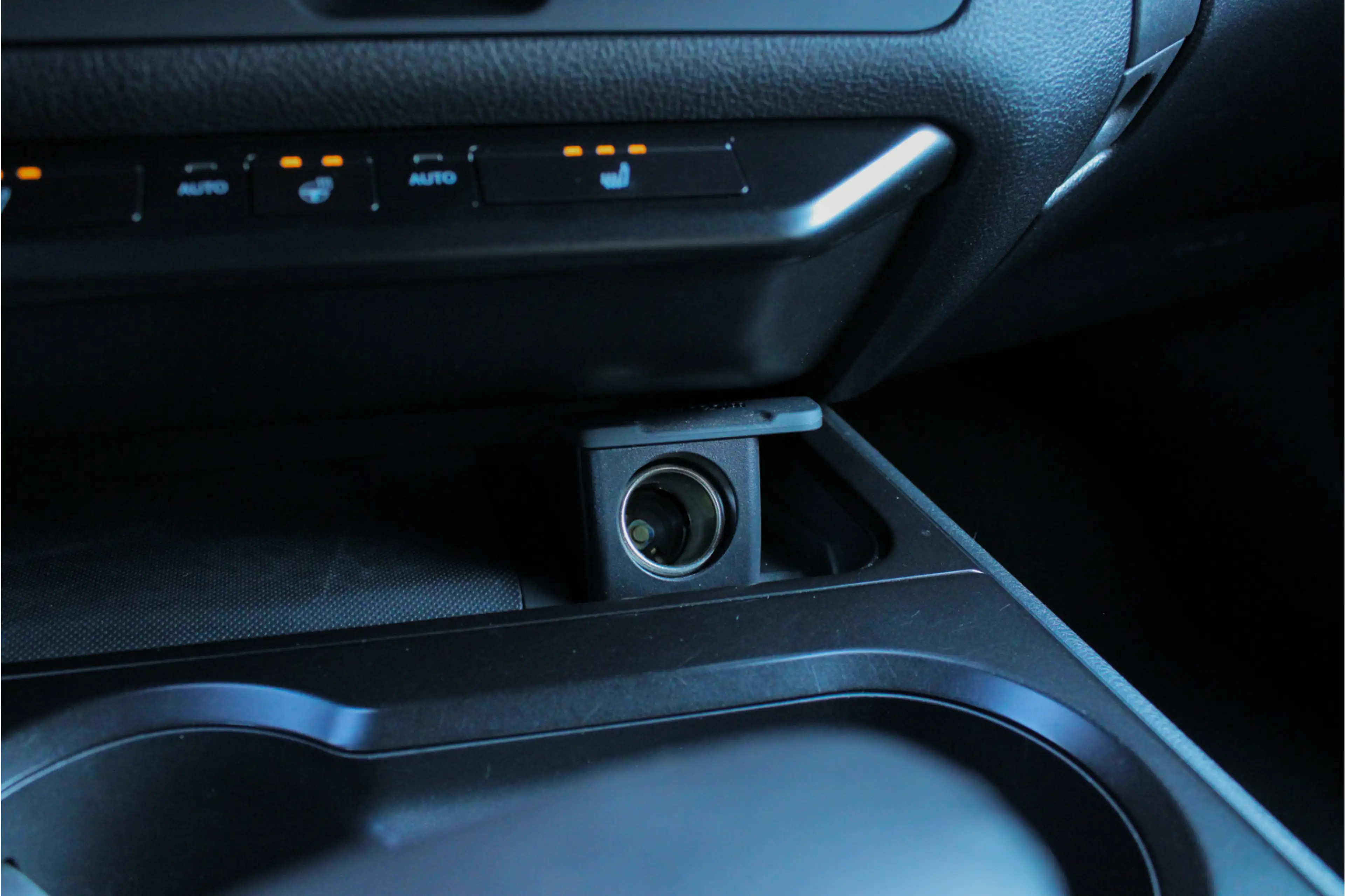 Lexus UX 250h Business Line — photo 42