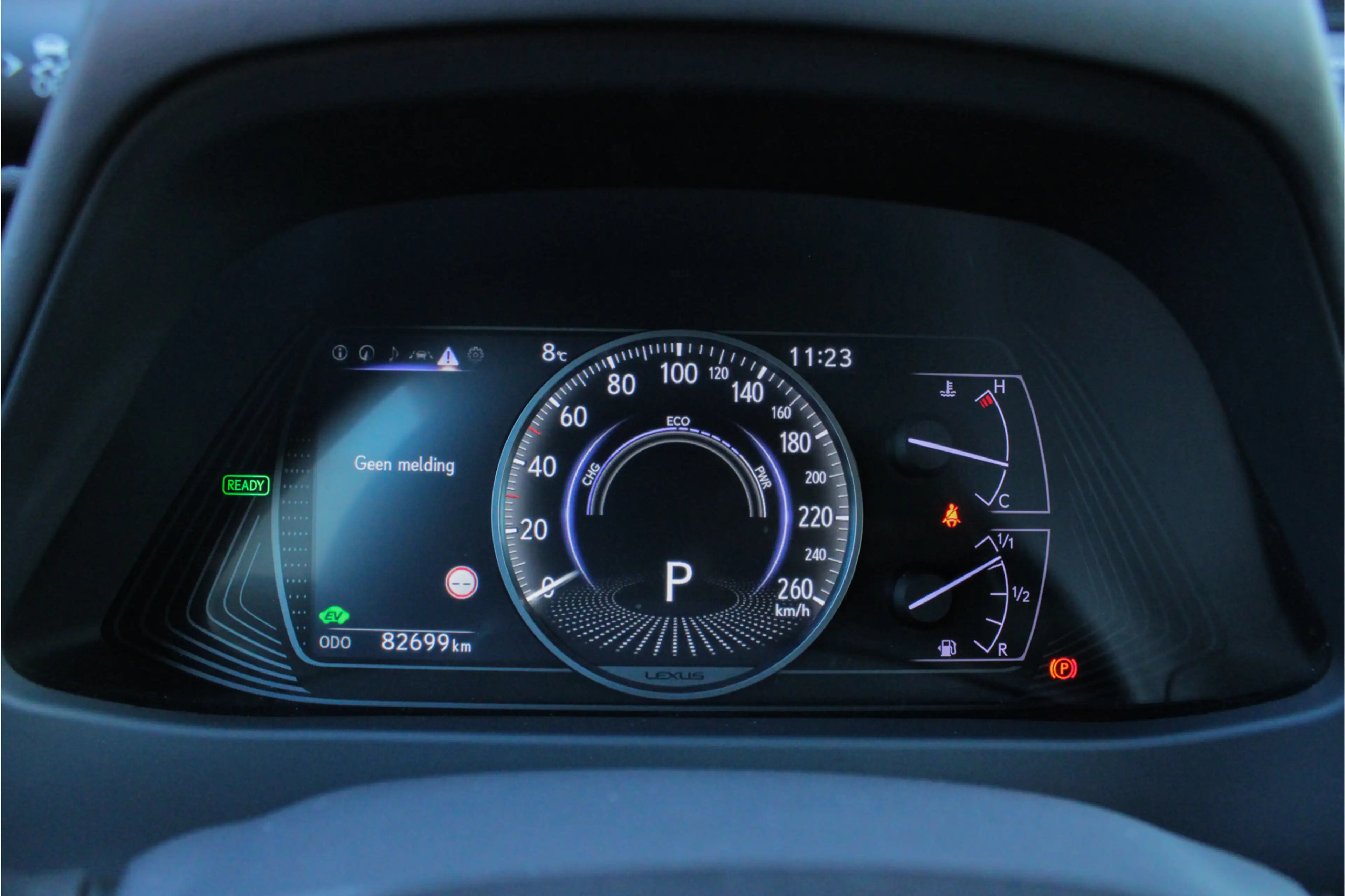 Lexus UX 250h Business Line — photo 6
