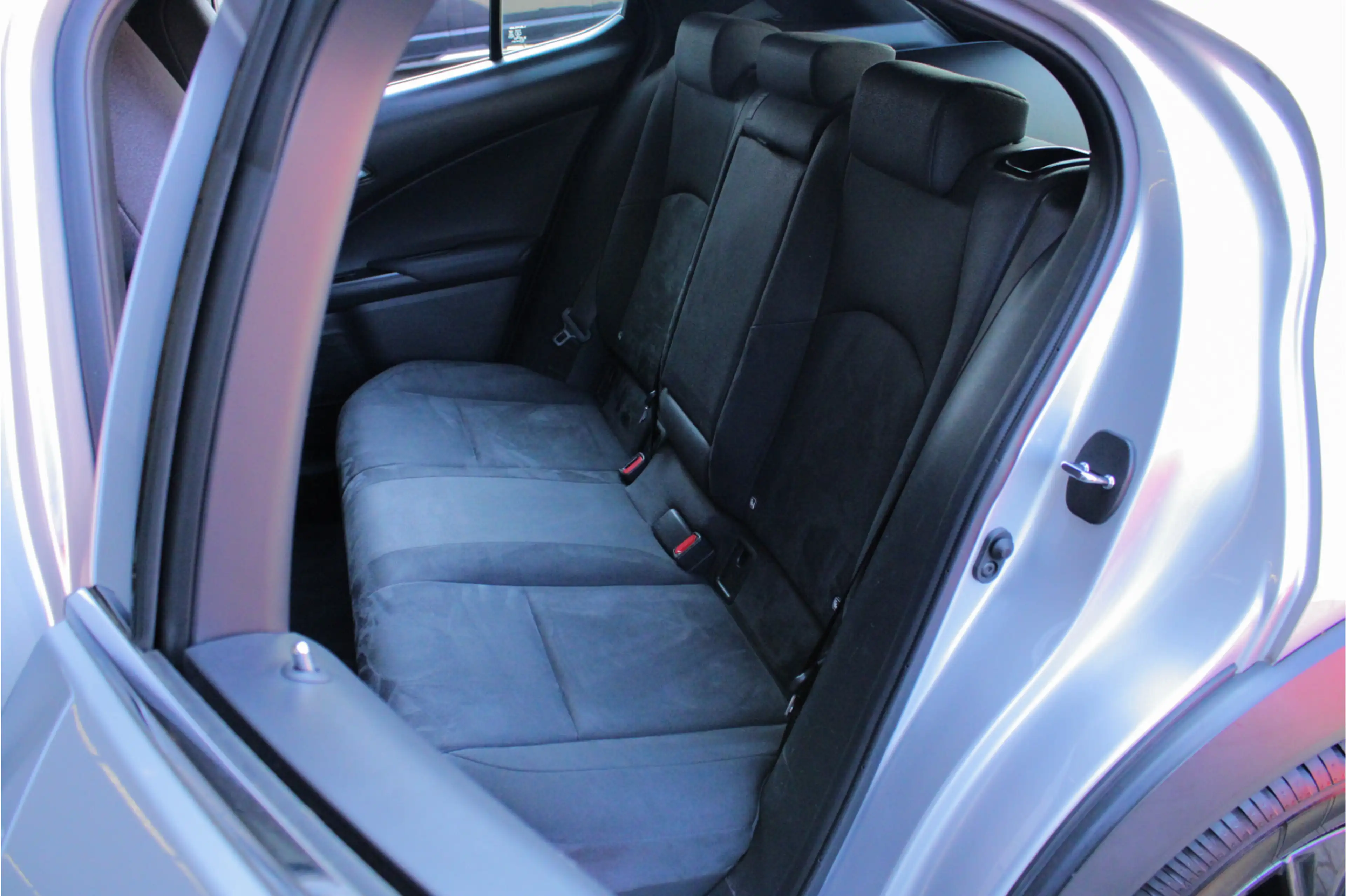 Lexus UX 250h Business Line — photo 41