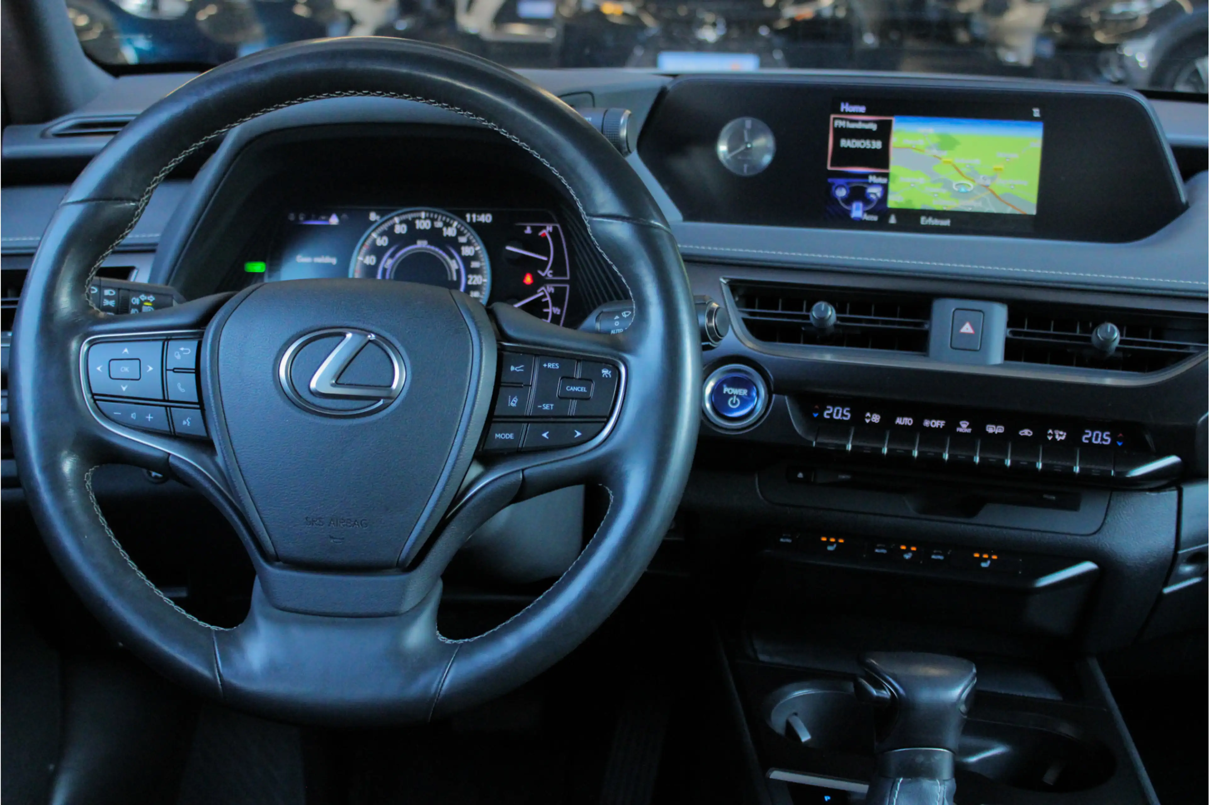 Lexus UX 250h Business Line — photo 46