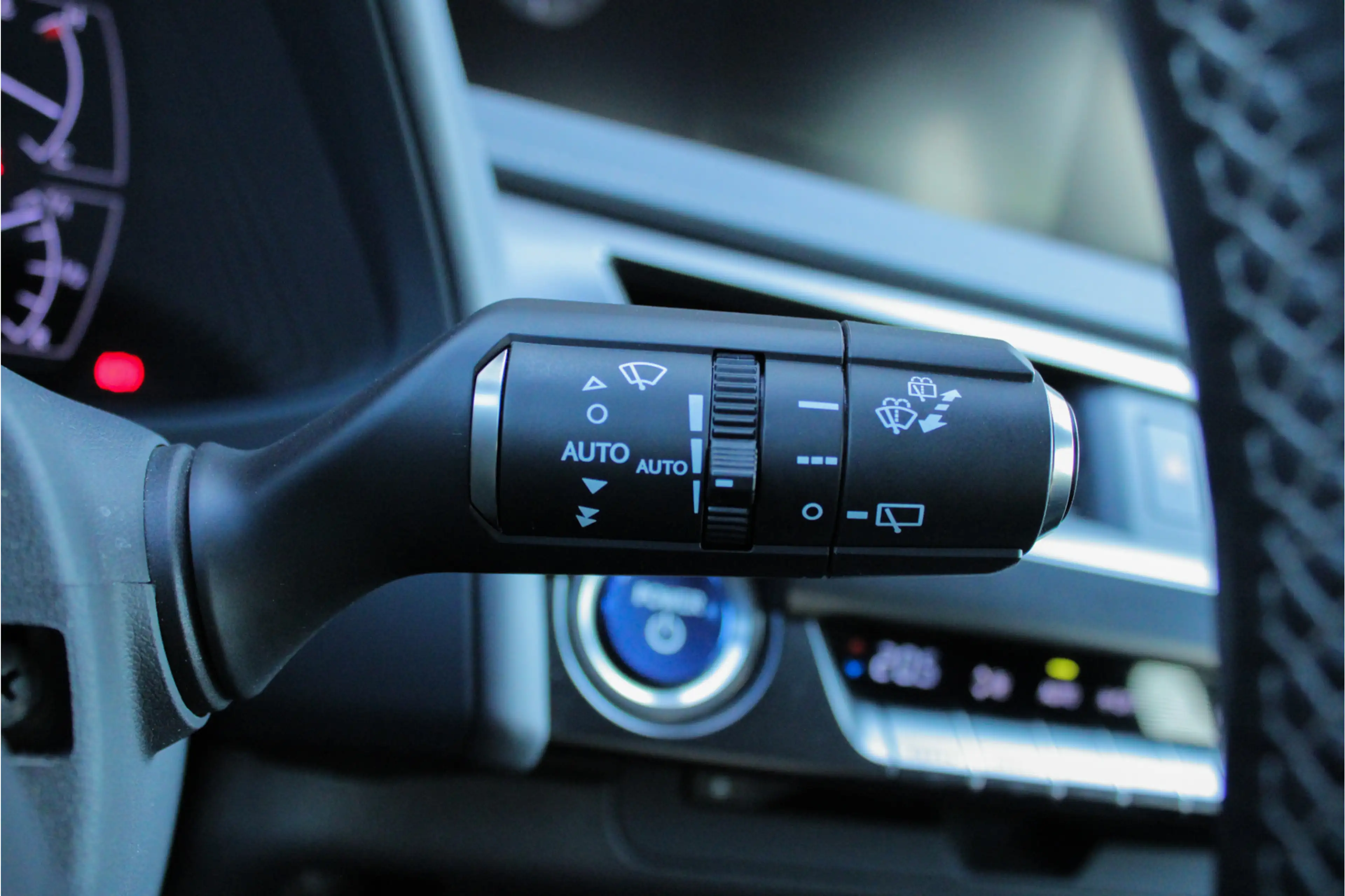Lexus UX 250h Business Line — photo 24