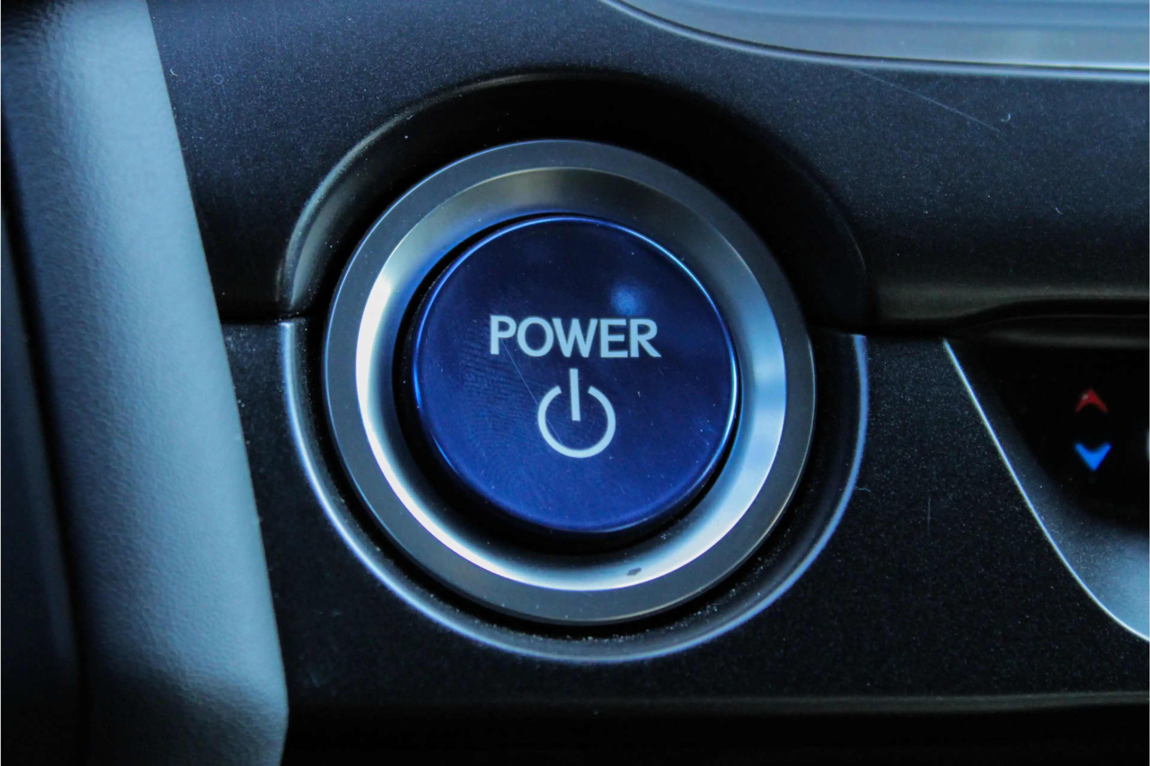 Lexus UX 250h Business Line — photo 34