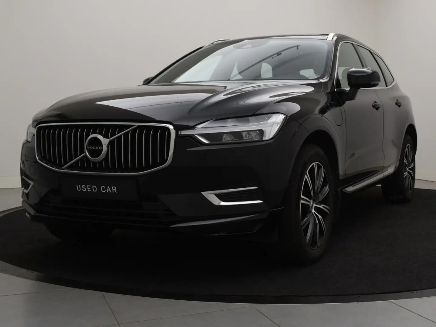 Volvo XC60 T8 PLUG-IN HYBRID INSCRIPTION SCHUIFDAK ACC LEDER Zwart - 2