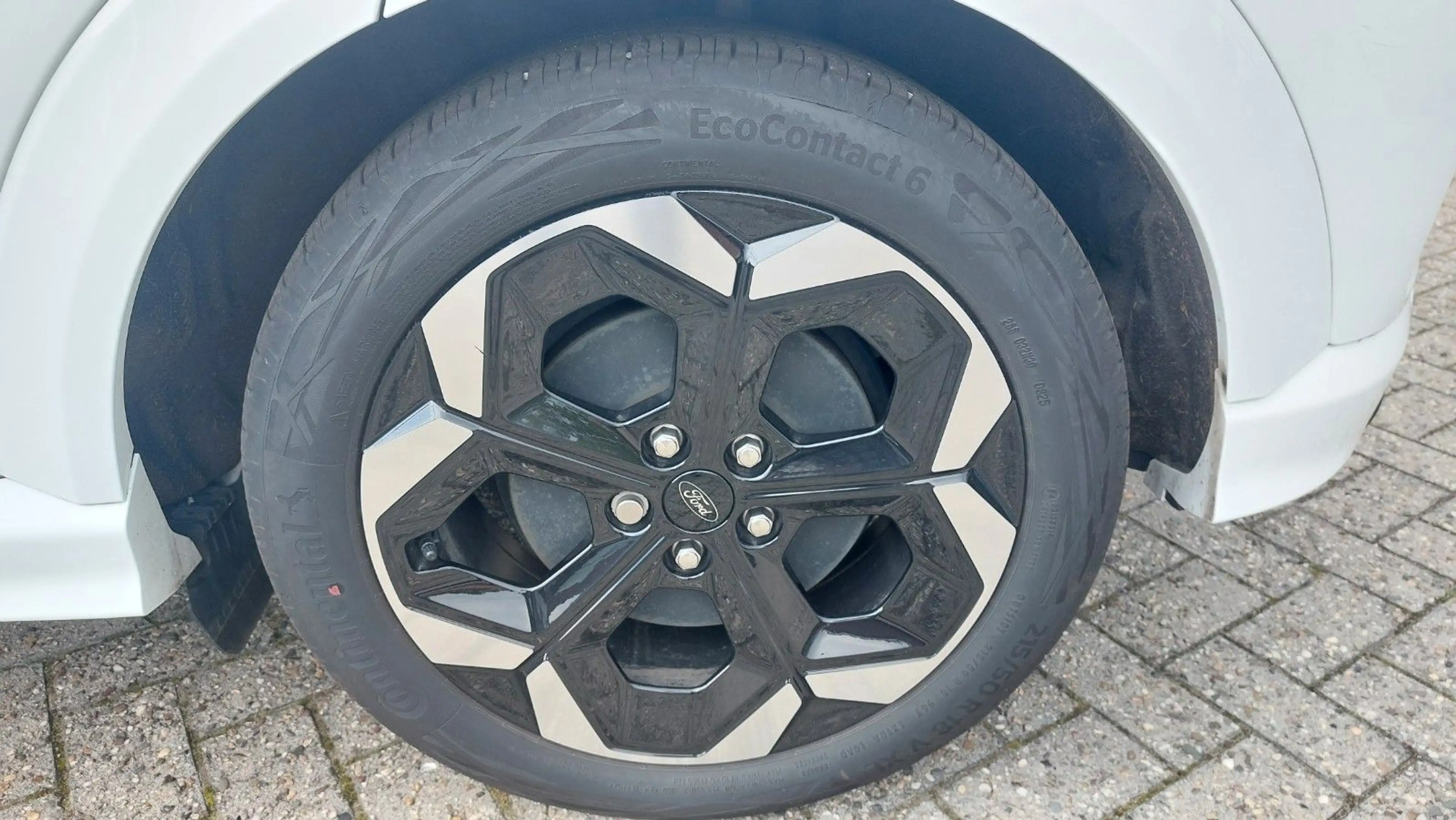 Ford Puma Gen-E 124 kW Premium FWD — photo 8