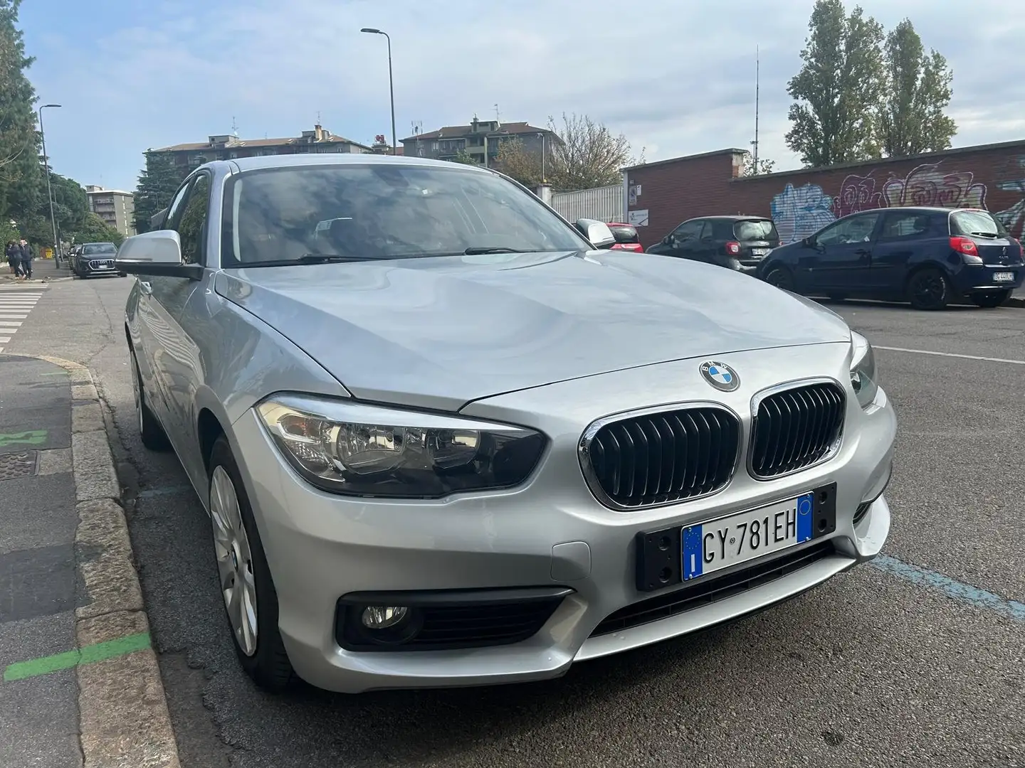 BMW 116 116d 5-Turer Argento - 1