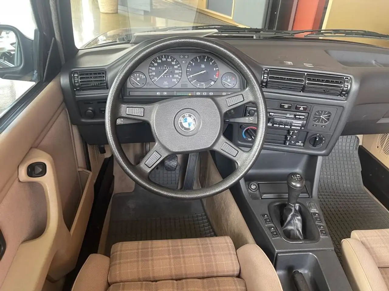 BMW 320 i Cabrio Sportsitze Nebelscheinwerfer, foto 5