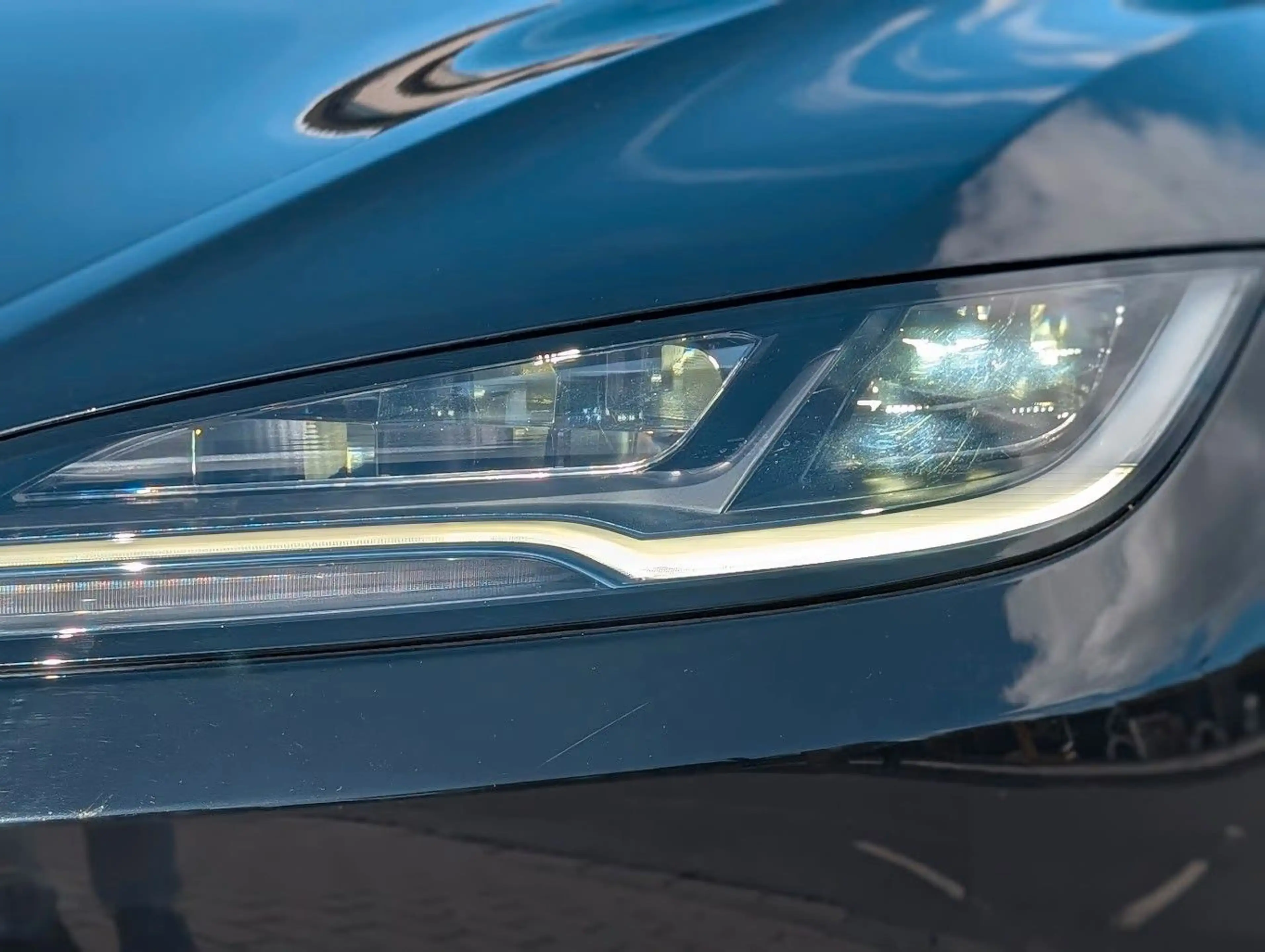 Tesla Model 3 Ambiente. Glasdach. LED — photo 11