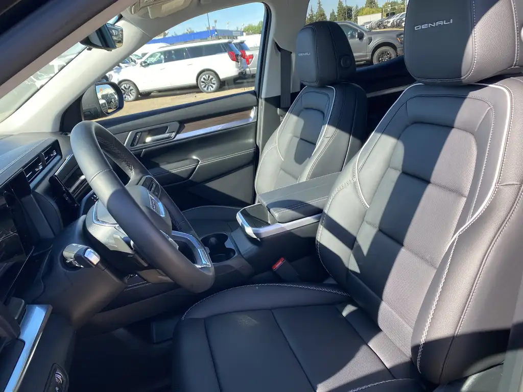 2026 GMC Terrain Denali | MoonRoof | Rear Cam | Parking Sensors — photo 7