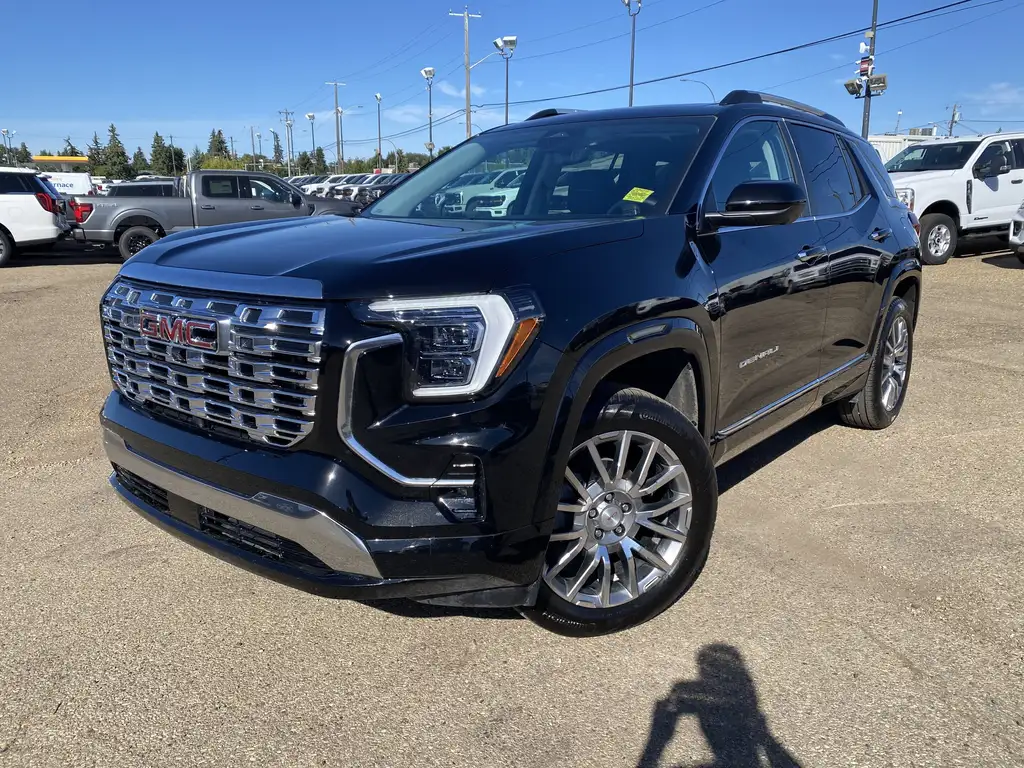 2026 GMC Terrain Denali | MoonRoof | Rear Cam | Parking Sensors — photo 2