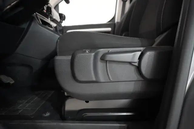 Opel Zafira Life view 13