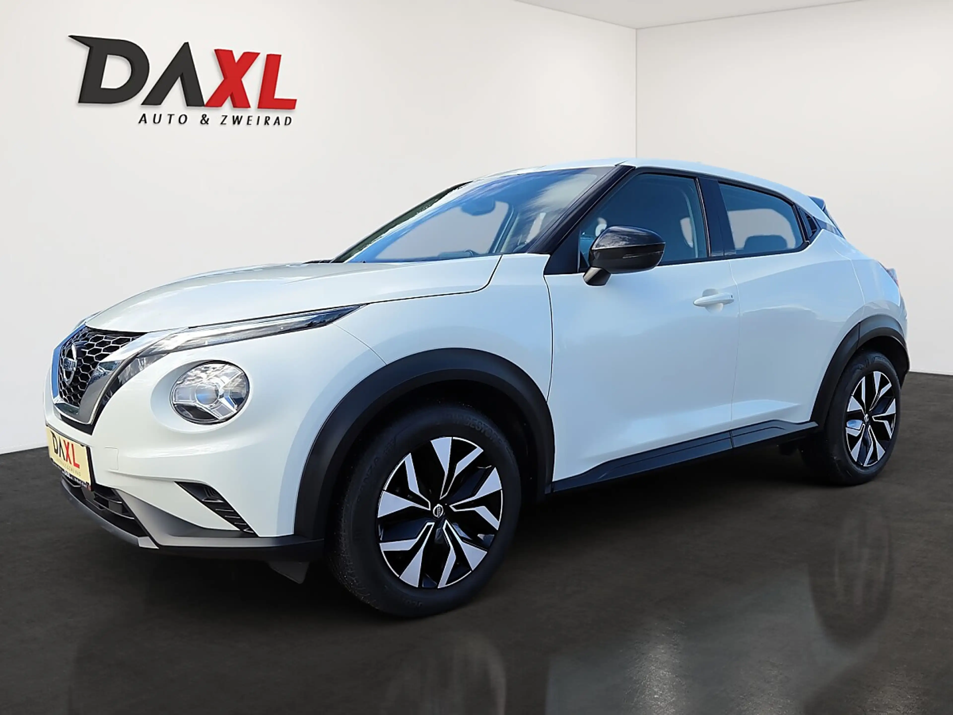 Nissan Juke 1,0 DIG-T N-Connecta