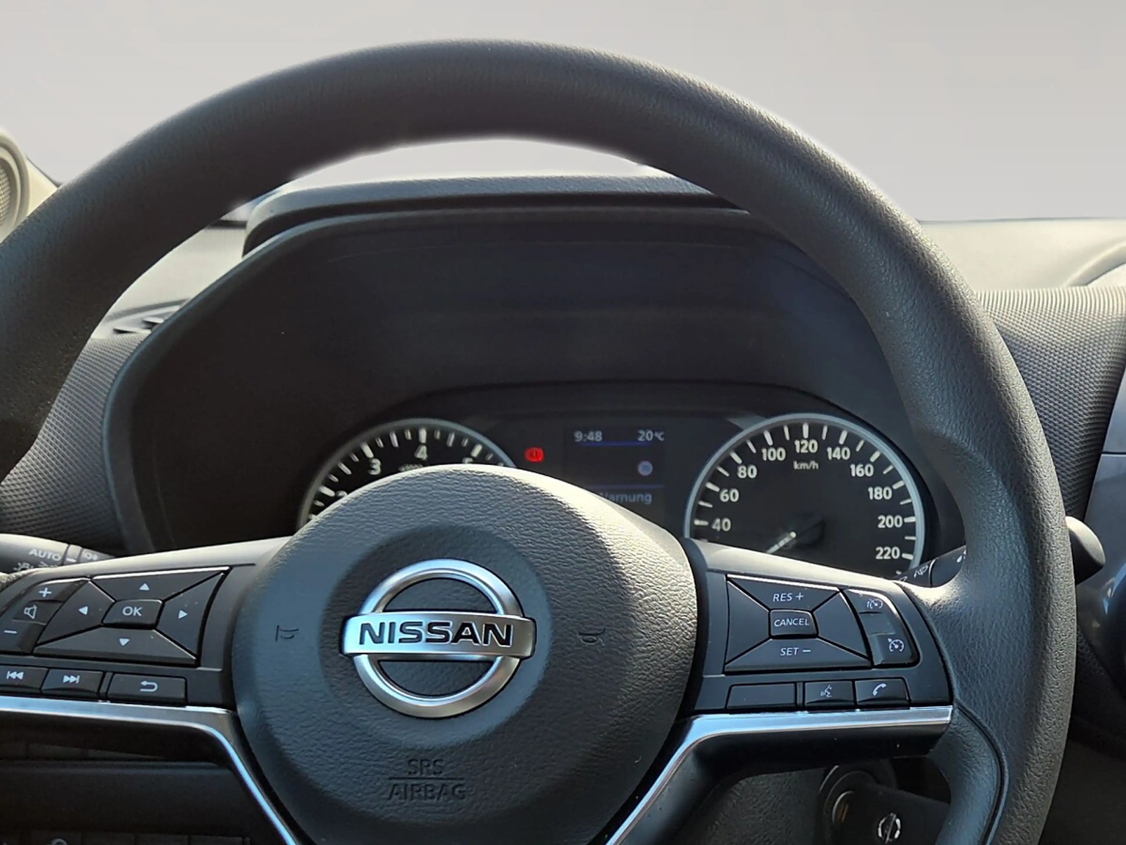 Nissan Juke 1,0 DIG-T N-Connecta — photo 11