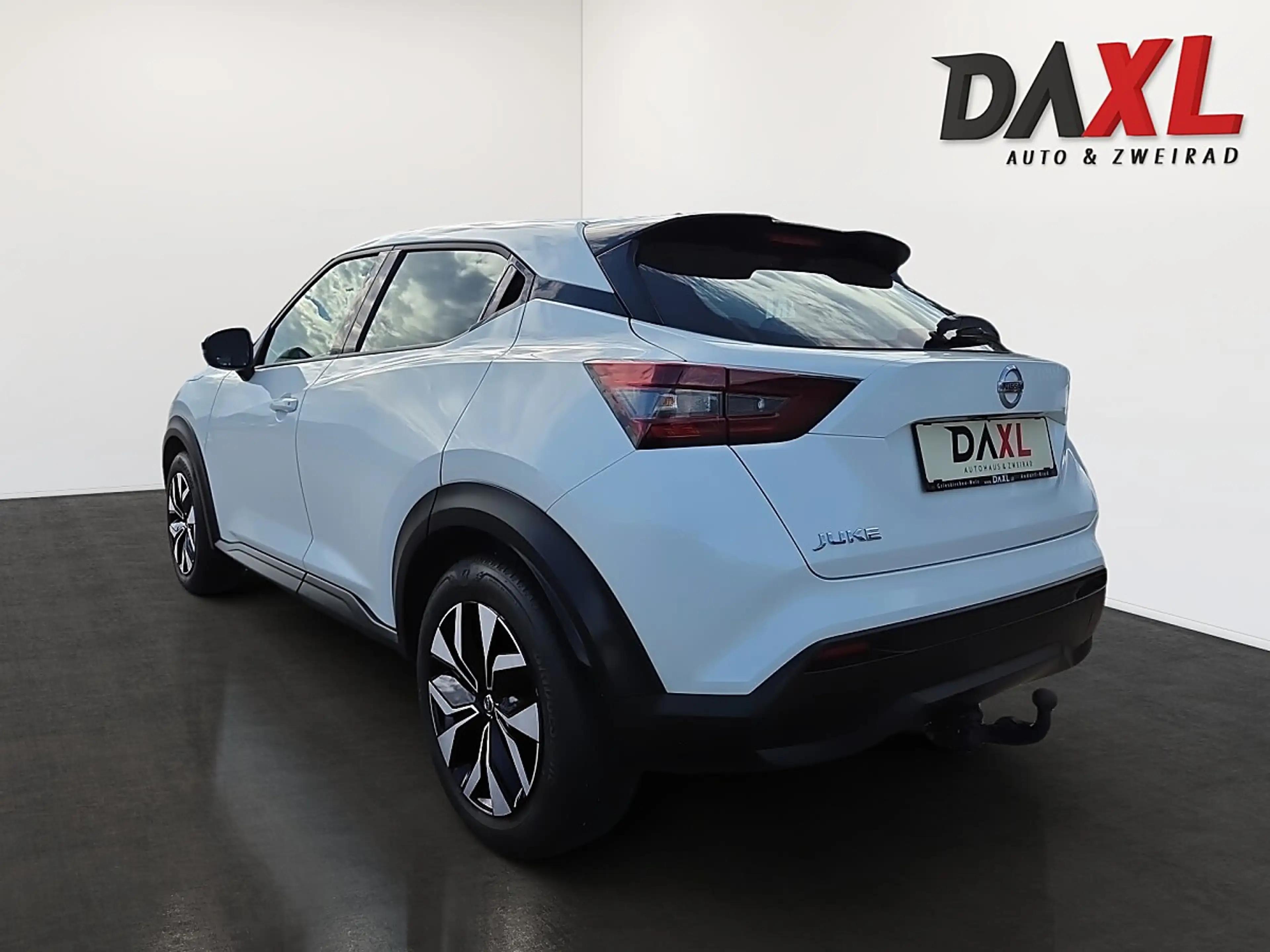 Nissan Juke 1,0 DIG-T N-Connecta — photo 7