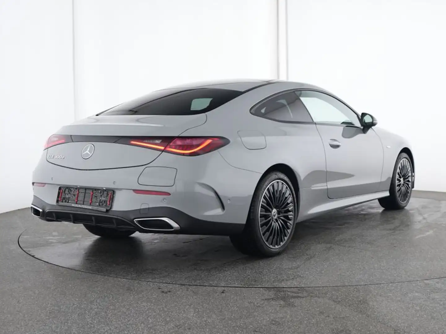 Mercedes-Benz CLE 300 Coupé e AMG Plug-In Hybride AMG Line | Night Pakke Gris - 2