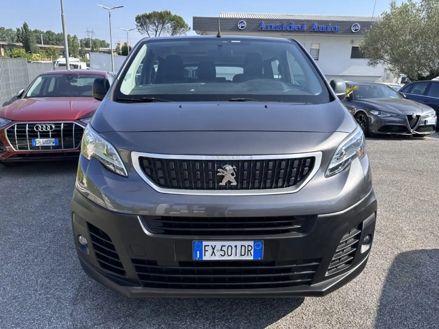Peugeot Expert BlueHDi 120 Combi 9 posti (Traveller) Grigio - 2