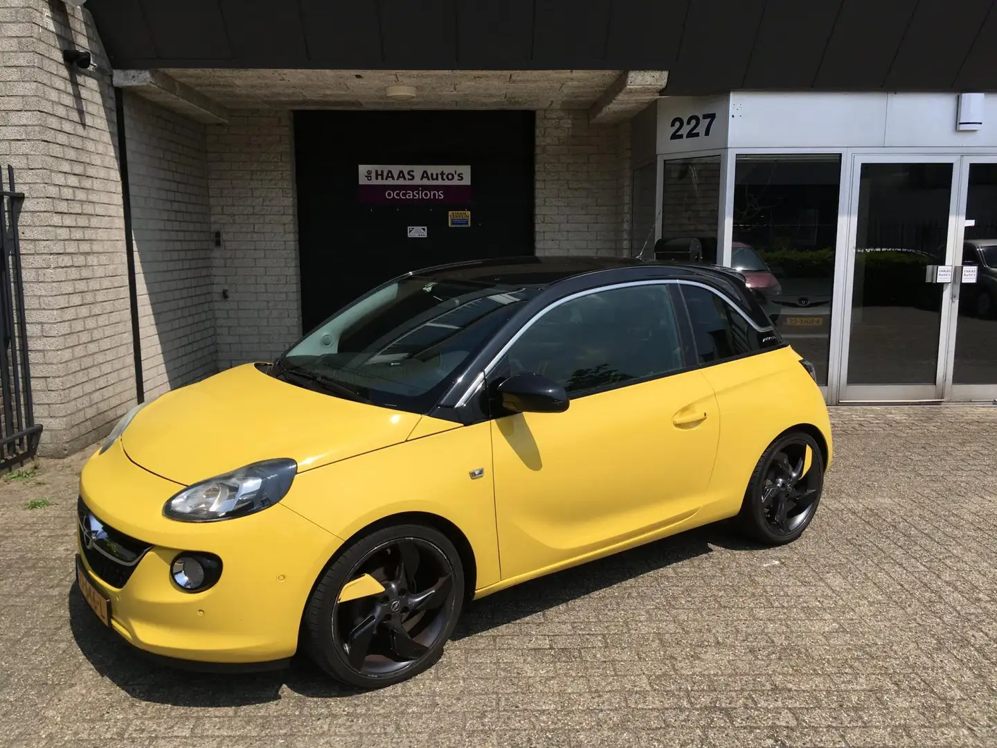 Opel Adam 1.4 Glam / CLIMA / ALU VELGEN / LEDER / FANTASTISC Jaune - 1