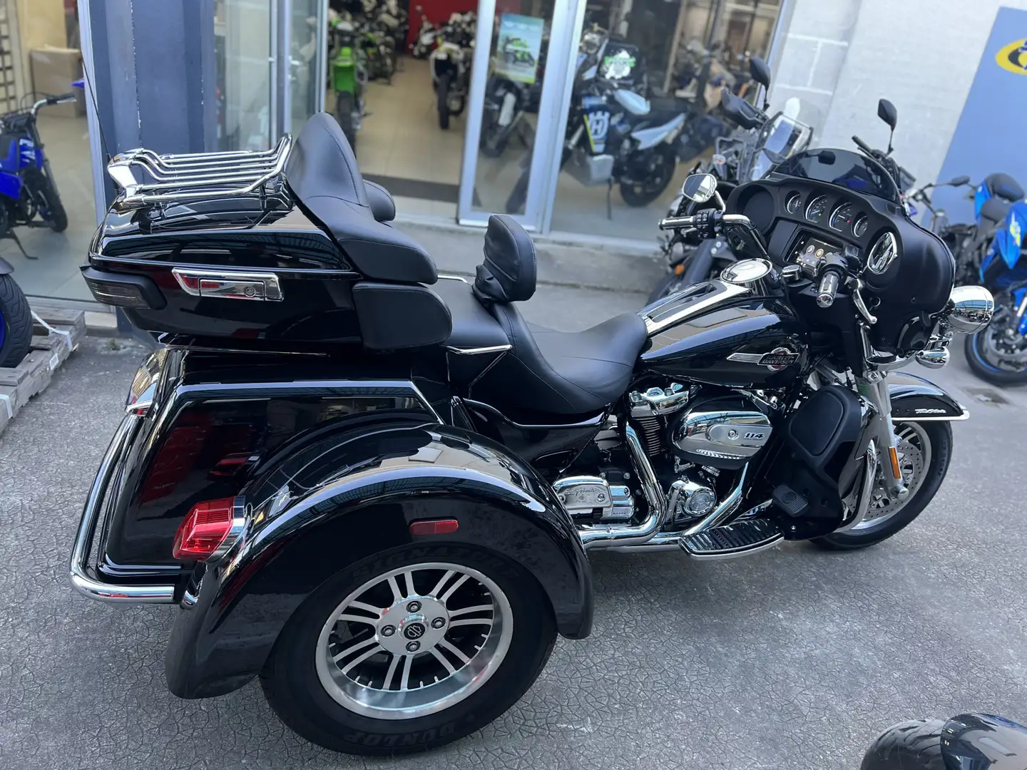 Harley-Davidson Tri Glide Black - 1