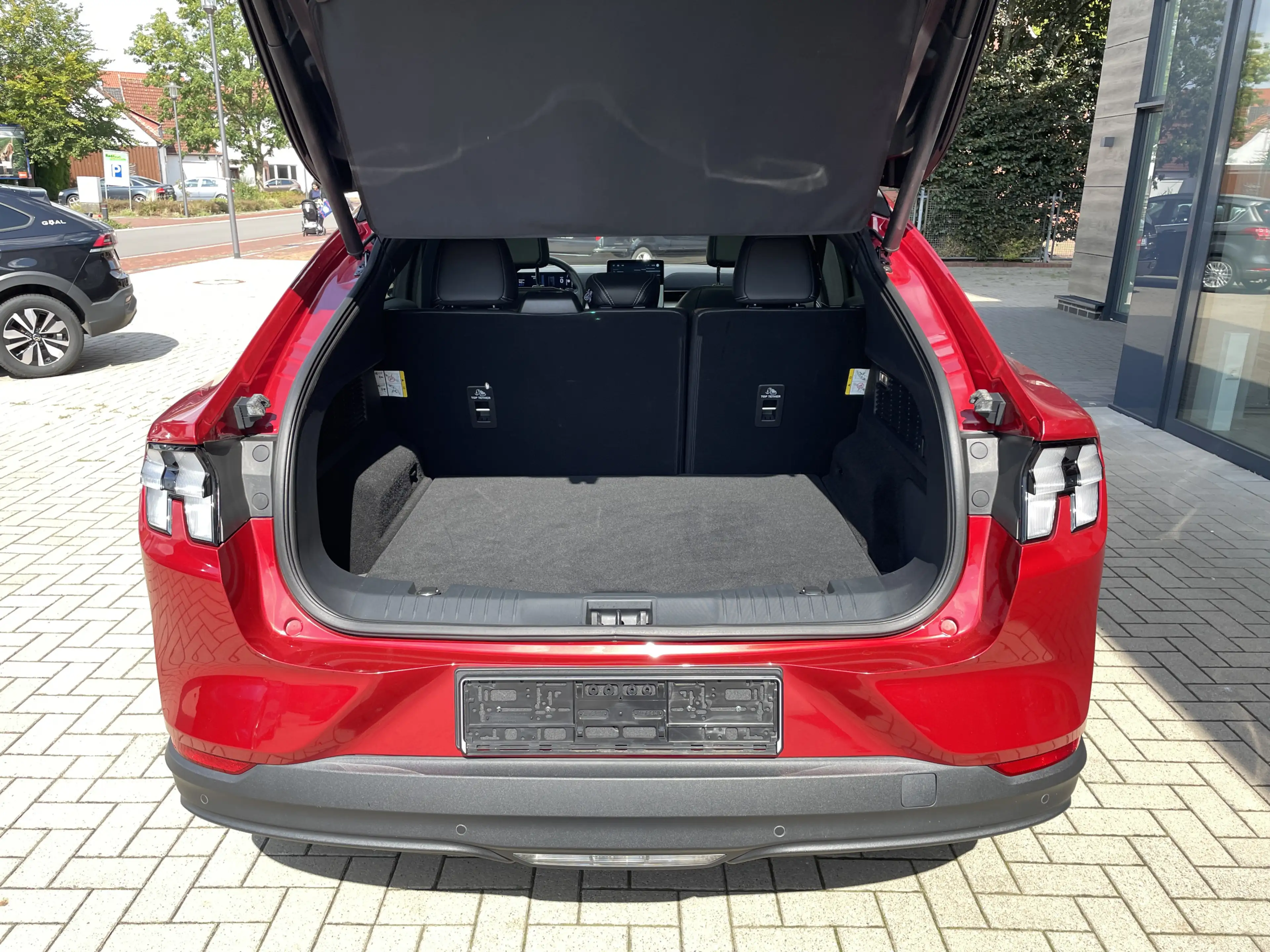 Ford Mustang Mach-E Panorama*Kamera*ACC*75kWh — photo 11