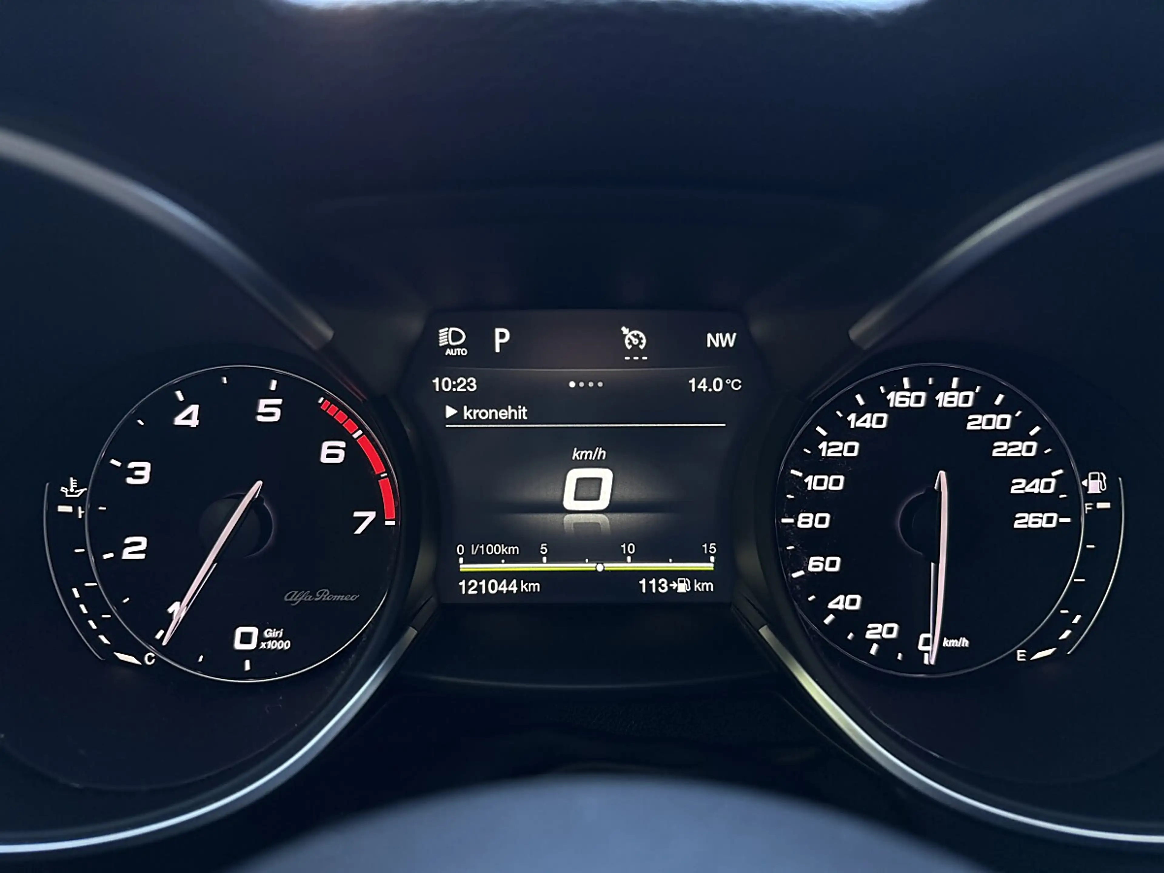 Alfa Romeo Stelvio Super 2,0 ATX AWD Q4 — photo 15