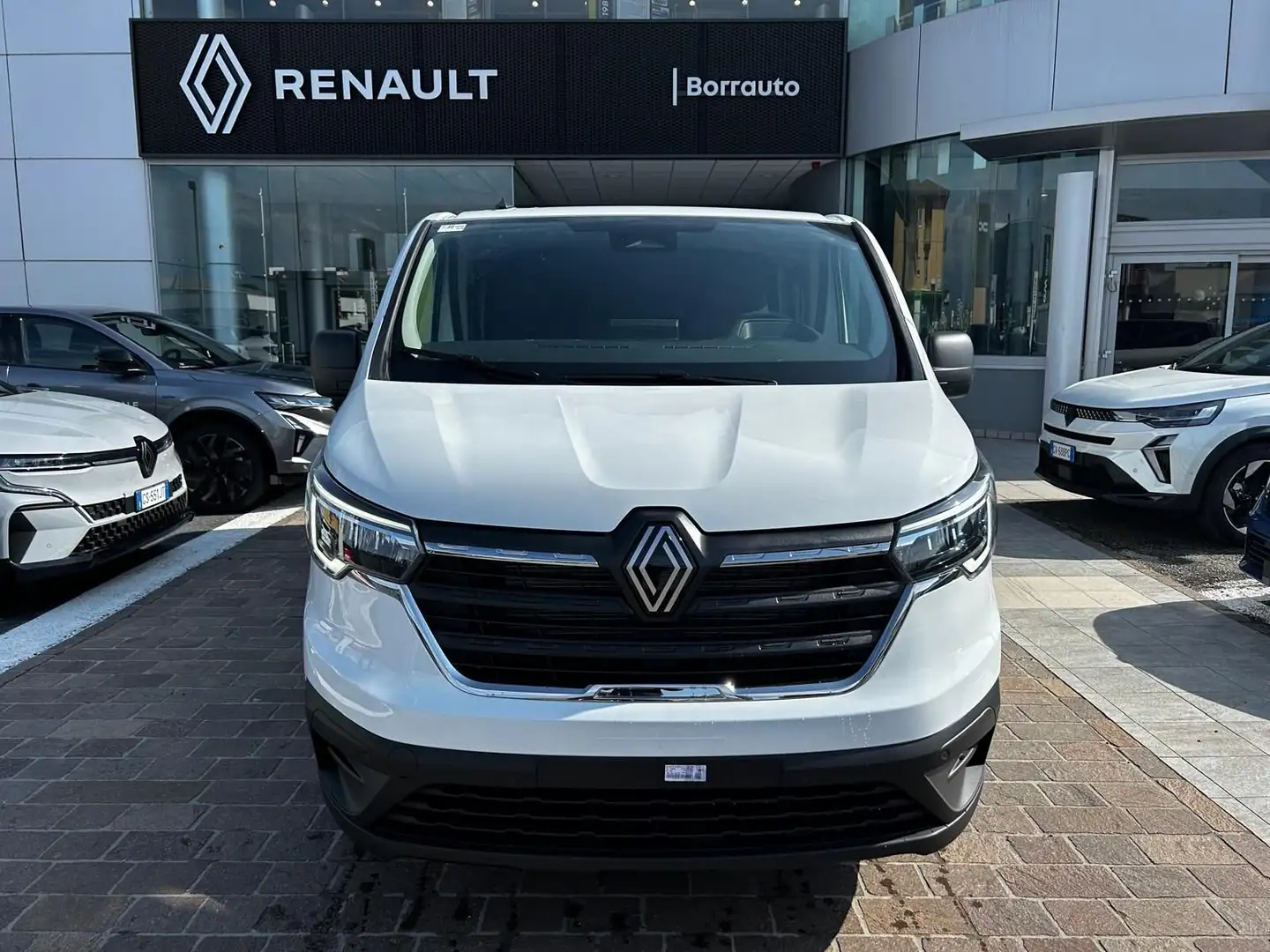 Renault Trafic T29 2.0 BluedCi 130CV PL-TN-DC Furgone DOP Bianco - 2