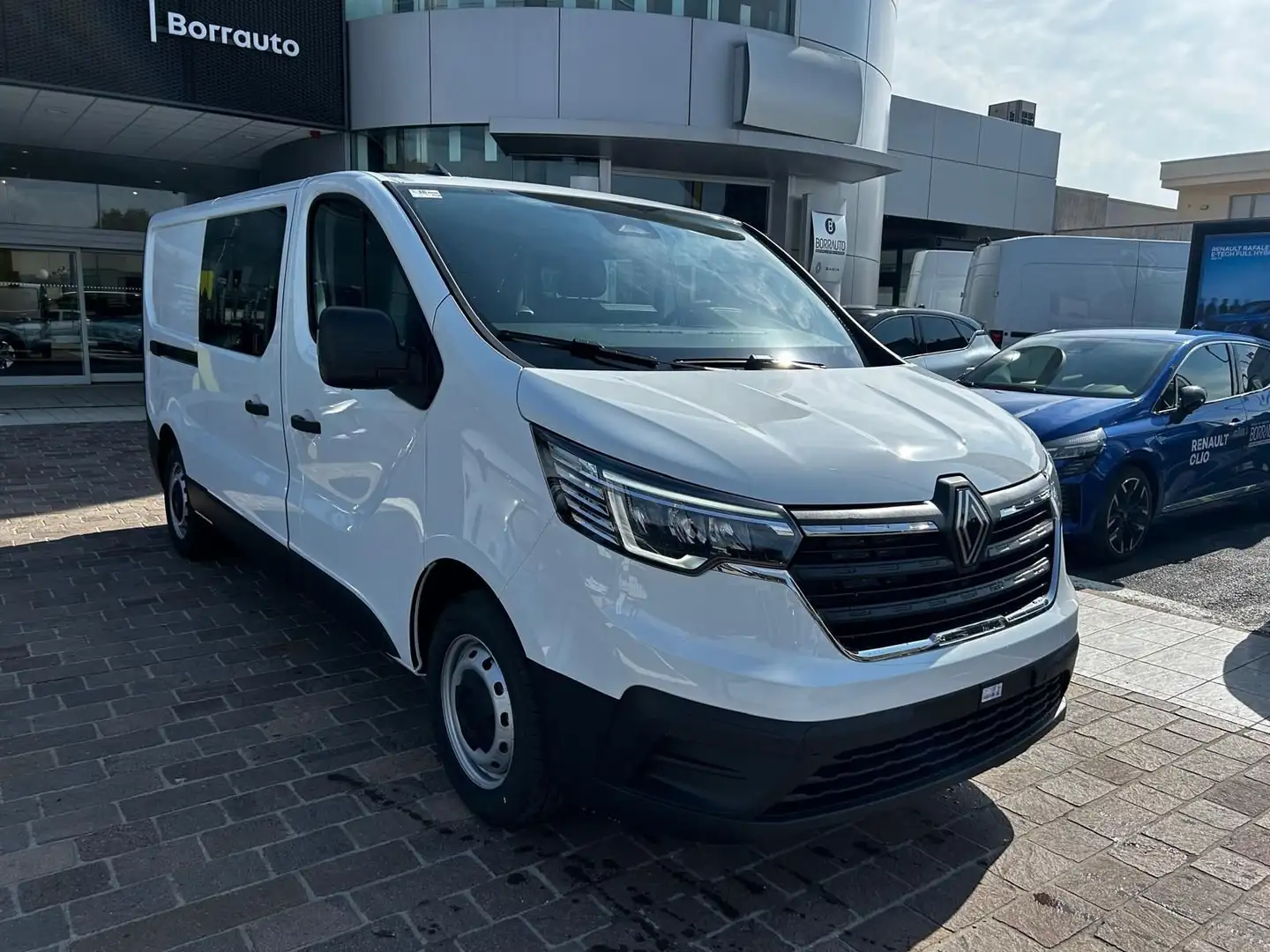 Renault Trafic T29 2.0 BluedCi 130CV PL-TN-DC Furgone DOP Bianco - 1