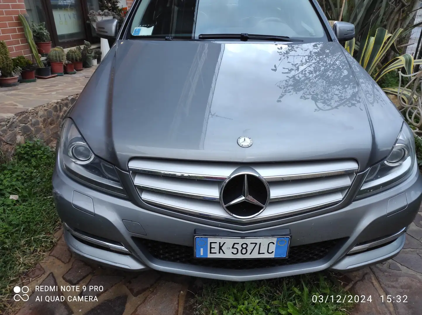 Mercedes-Benz C 200 Classe C - W204 2011 Berlina cdi (be) Executive Šedá - 1