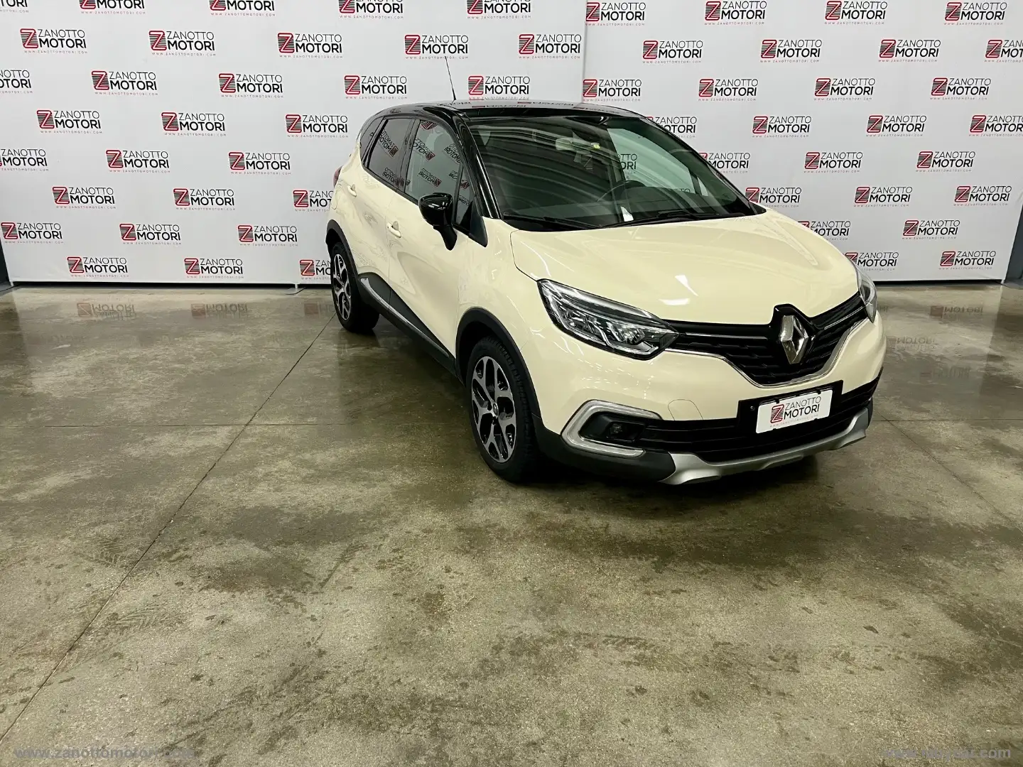 Renault Captur dCi 8V 90 EDC S&S ENERGY INTENS Weiß - 2