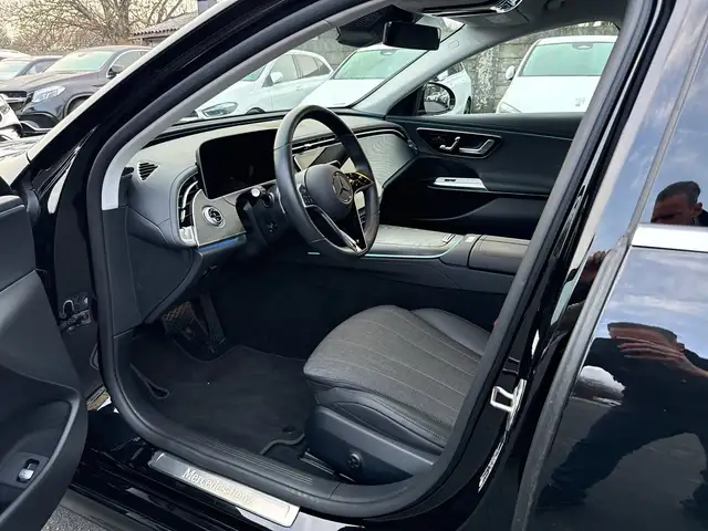 Mercedes-Benz E 300 de 4MATIC T-Modell mit EQ Hybrid Technologie Ansicht 12