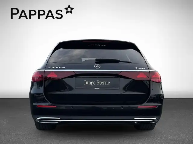Mercedes-Benz E 300 de 4MATIC T-Modell mit EQ Hybrid Technologie Ansicht 5