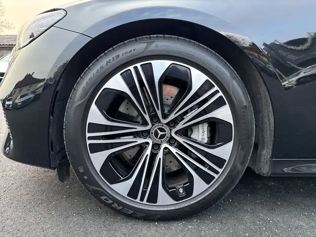 Mercedes-Benz E 300 de 4MATIC T-Modell mit EQ Hybrid Technologie Ansicht 13