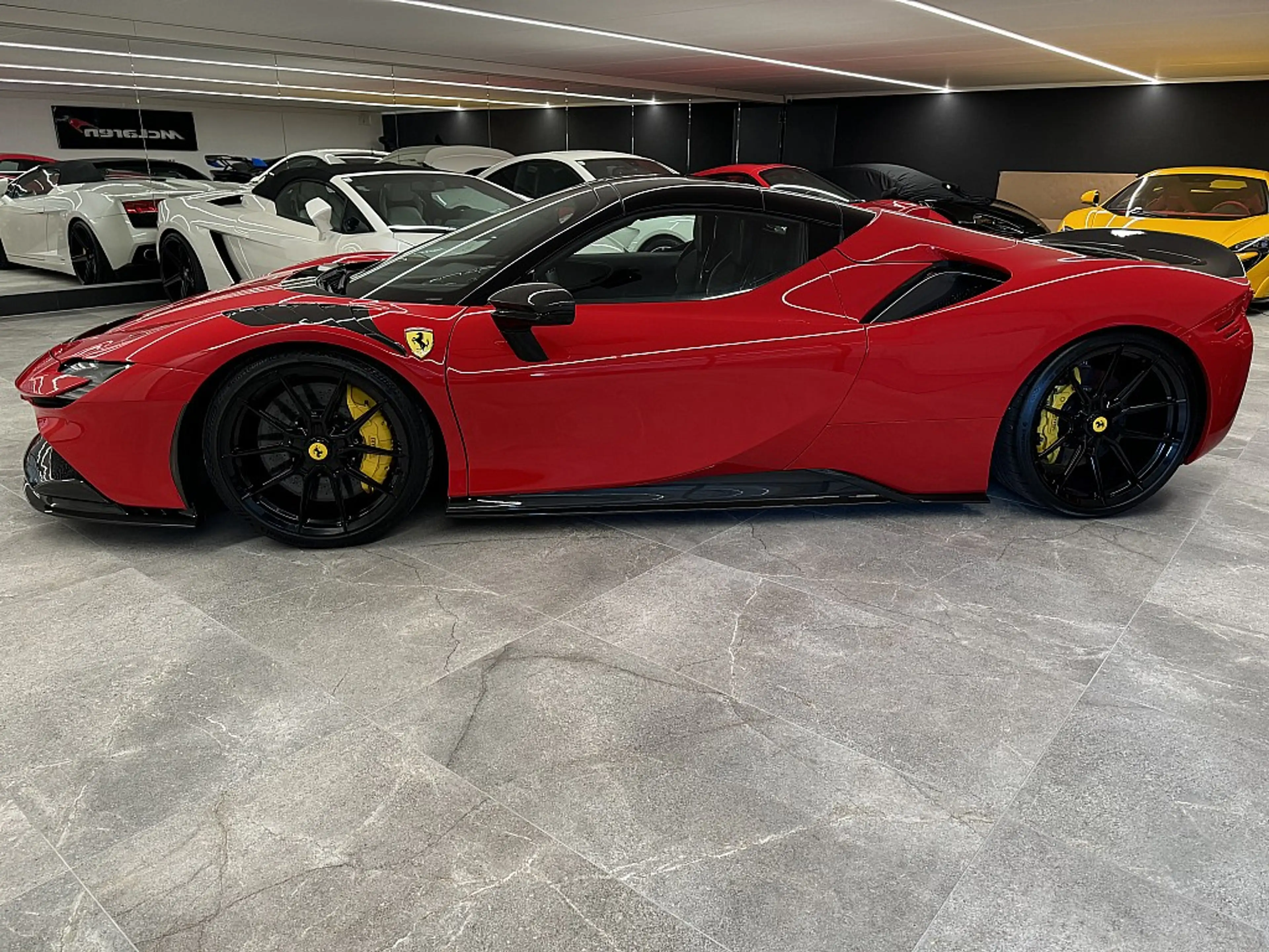 Ferrari SF90 Spider 1of 1 Novitec Netto 619.990€ Carbon Voll — photo 4
