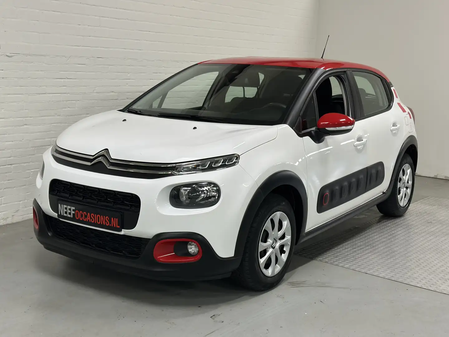 Citroen C3 1.2 PureTech Business AIRCO / CRUISE / ELK.PAKKET Weiß - 1